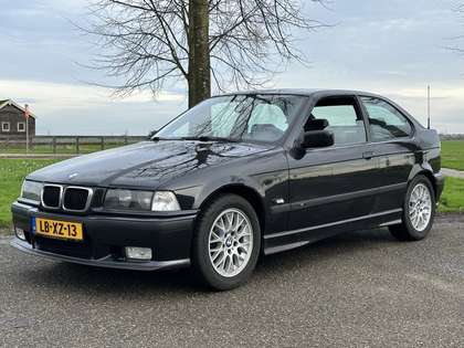 BMW 316 3-serie Compact 316i Executive * M Edition * 1e ei