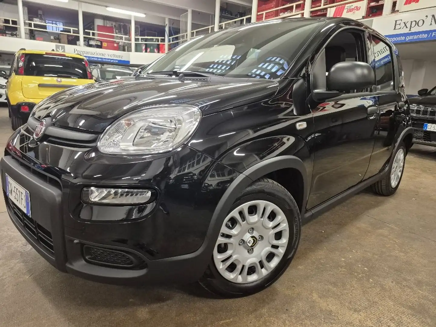 Fiat Panda Pandina 1.0 HYBRID 70CV, SOLO 1.400KM!!! Nero - 1