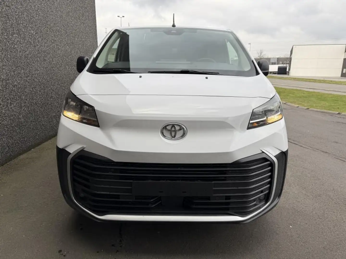 Toyota Proace Electric 75 kWh Comfort 1d Wit - 2