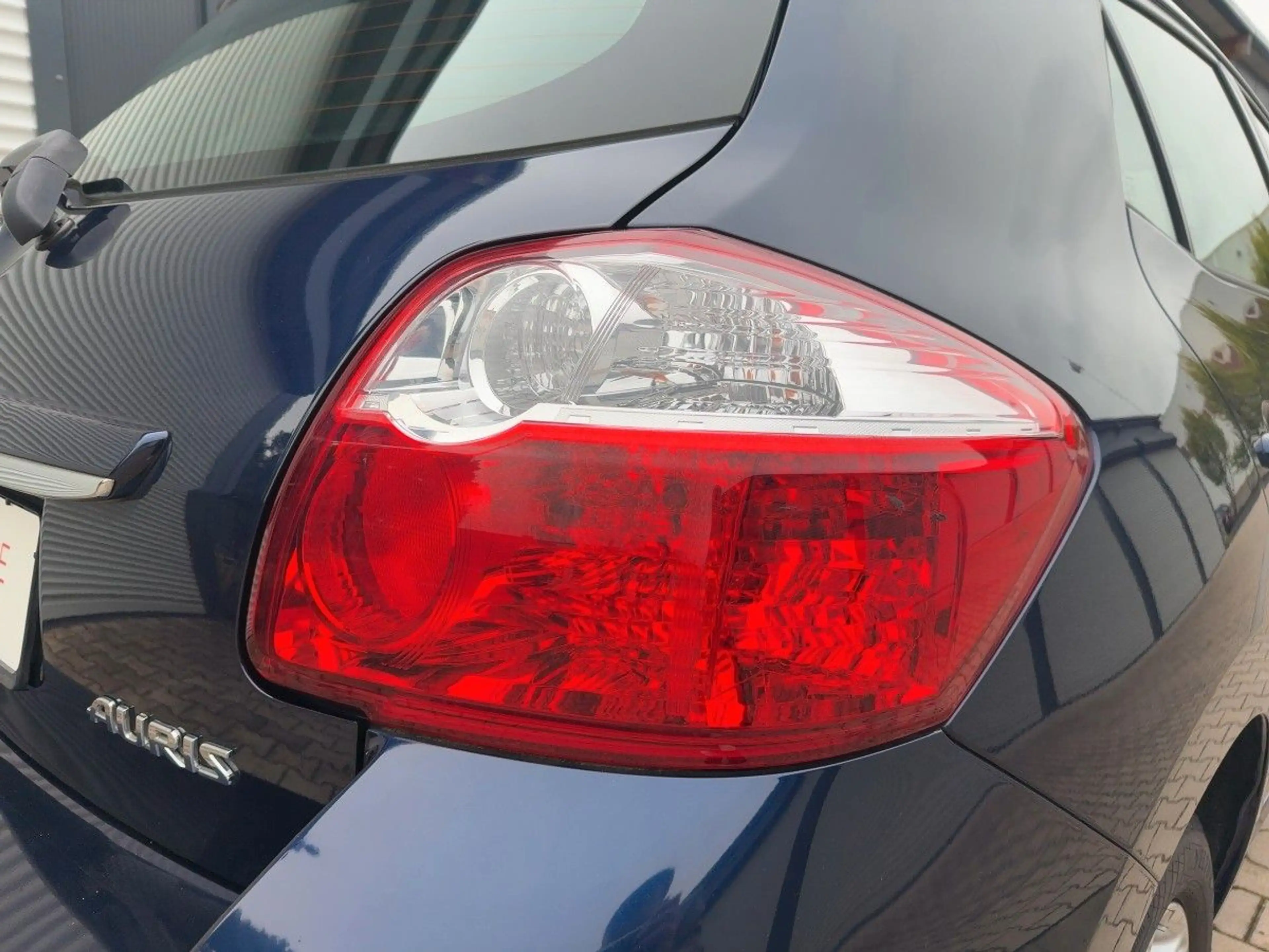 Toyota Auris 1.6 Edition 1. Hand wenig KM Garantie — photo 13