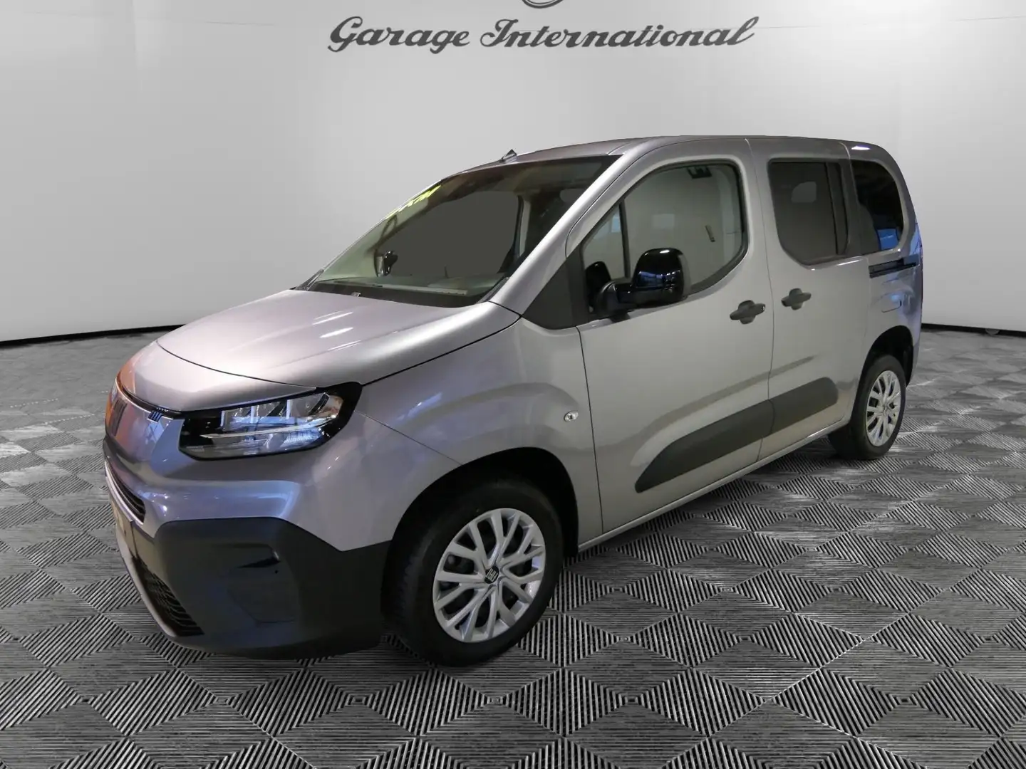 Fiat Doblo Doblò 1.5 BlueHdi 100CV Combi N1 Grigio - 1