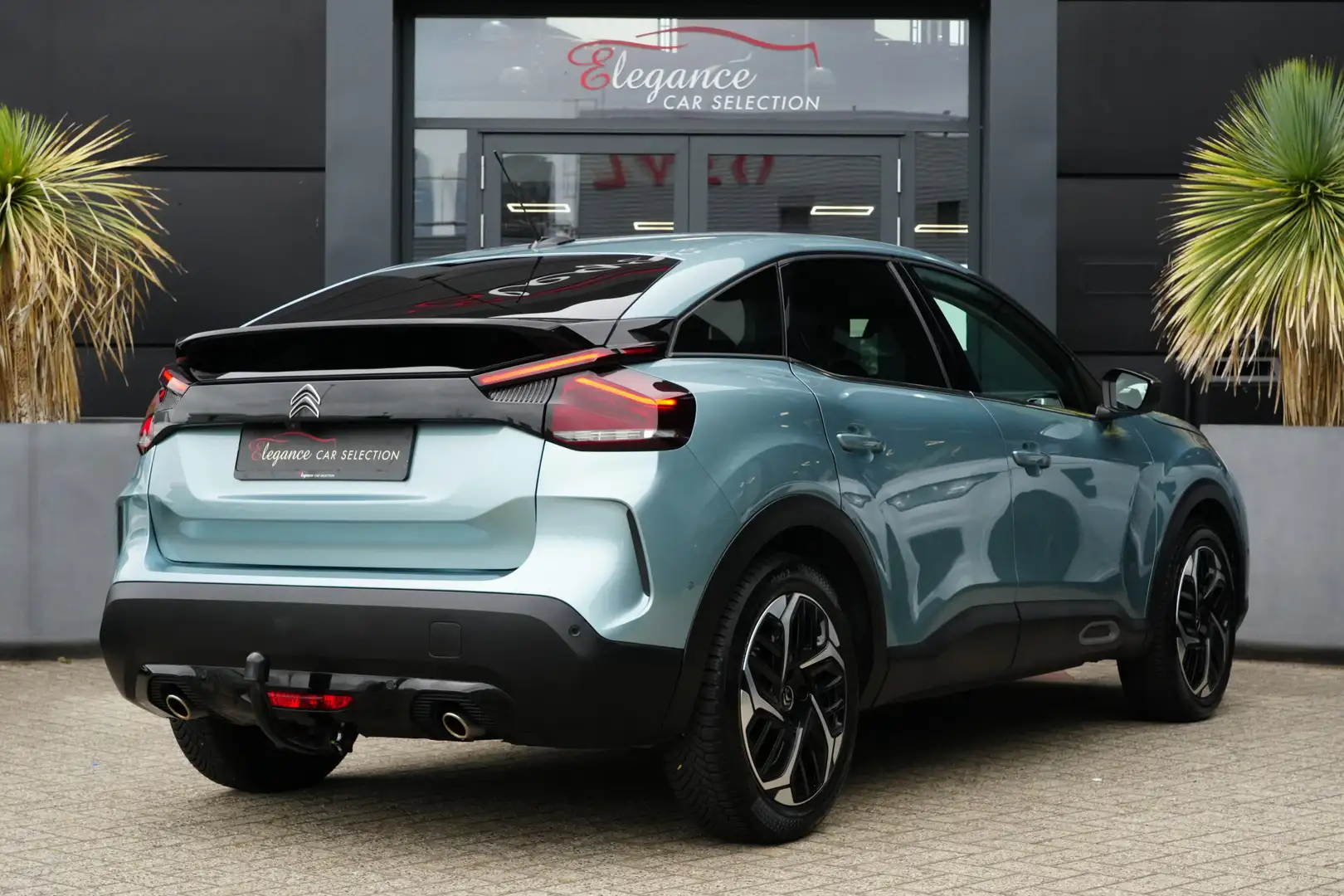 Citroen C4 1.2 Puretech Shine 130pk Trekhaak/Stoelverwarming/ Синій - 2