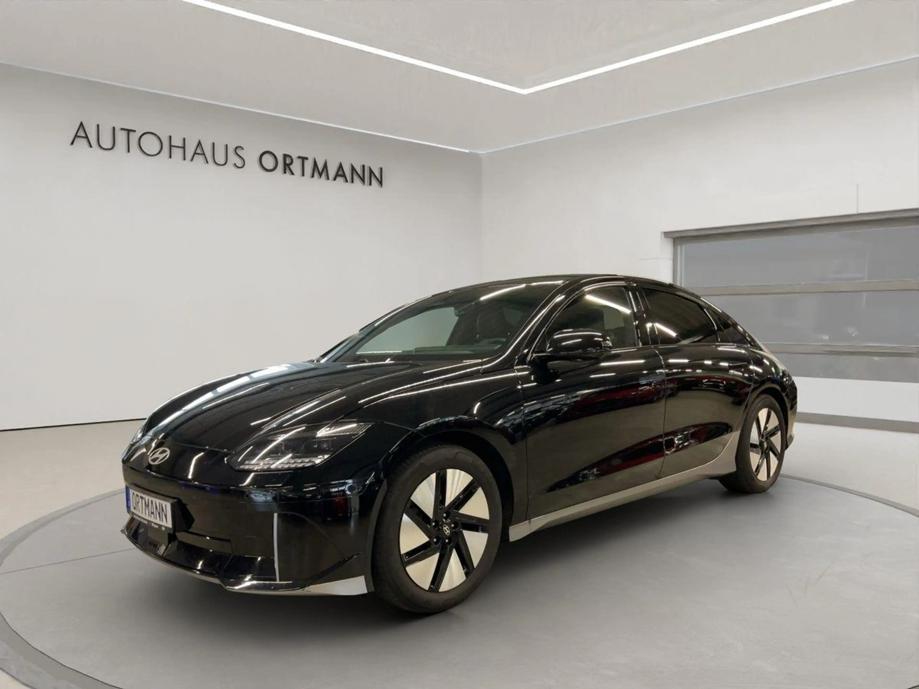 Hyundai IONIQ 6 'UNIQ' (325 PS) 84 kWh Allradantrieb — photo 3