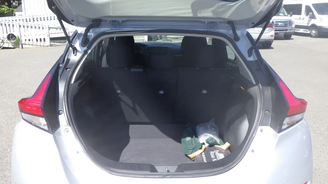 Nissan Leaf снимка Nissan Leaf