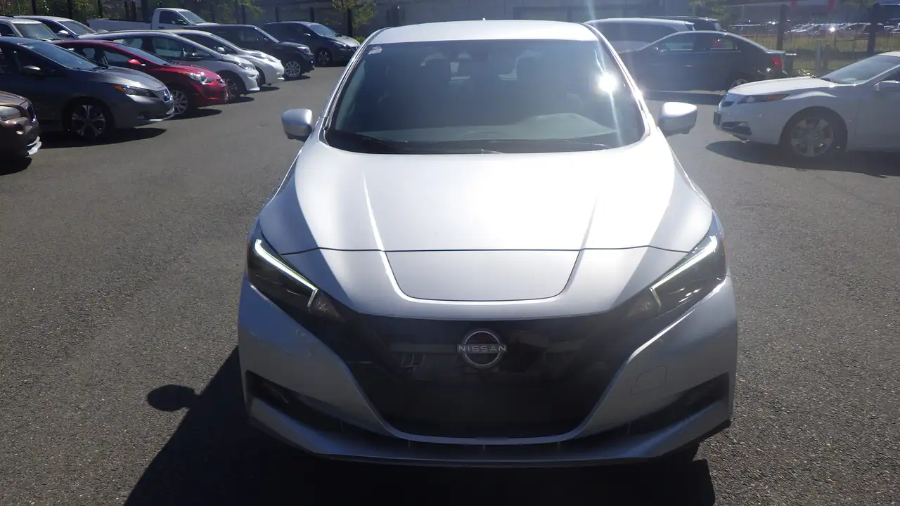 Nissan Leaf снимка Nissan Leaf