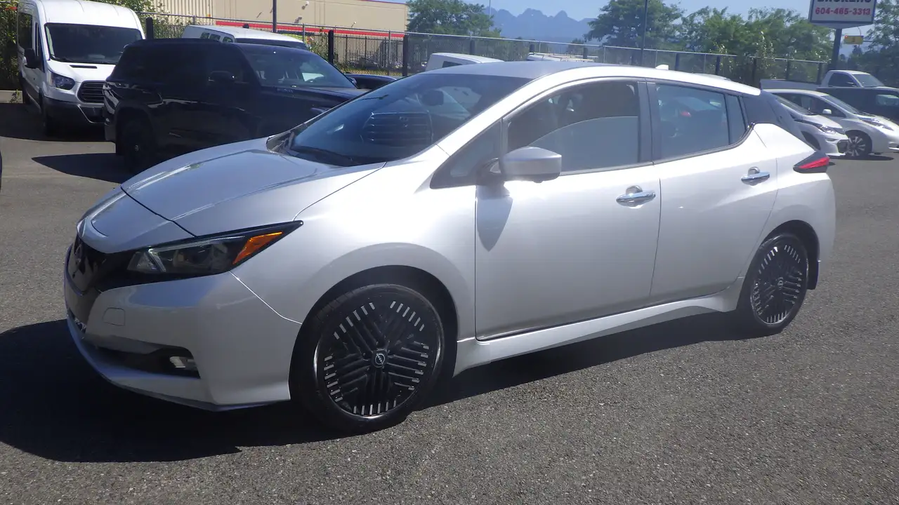 2023 Nissan Leaf