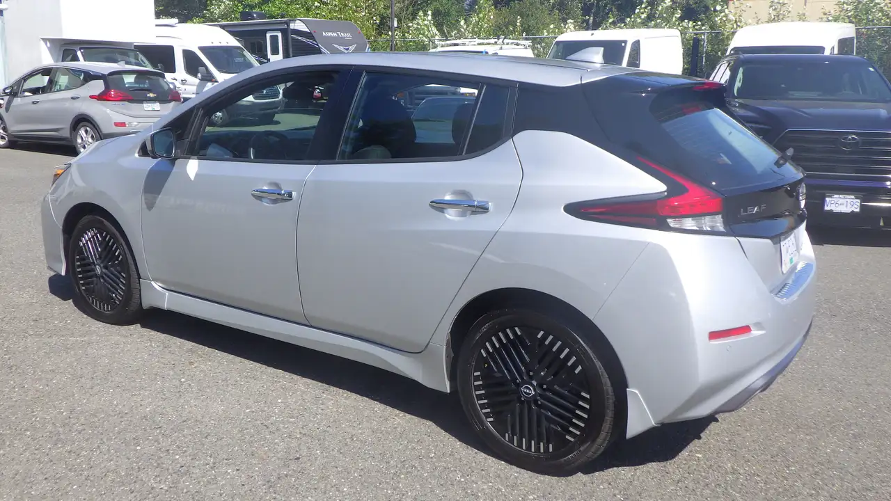 Nissan Leaf снимка Nissan Leaf