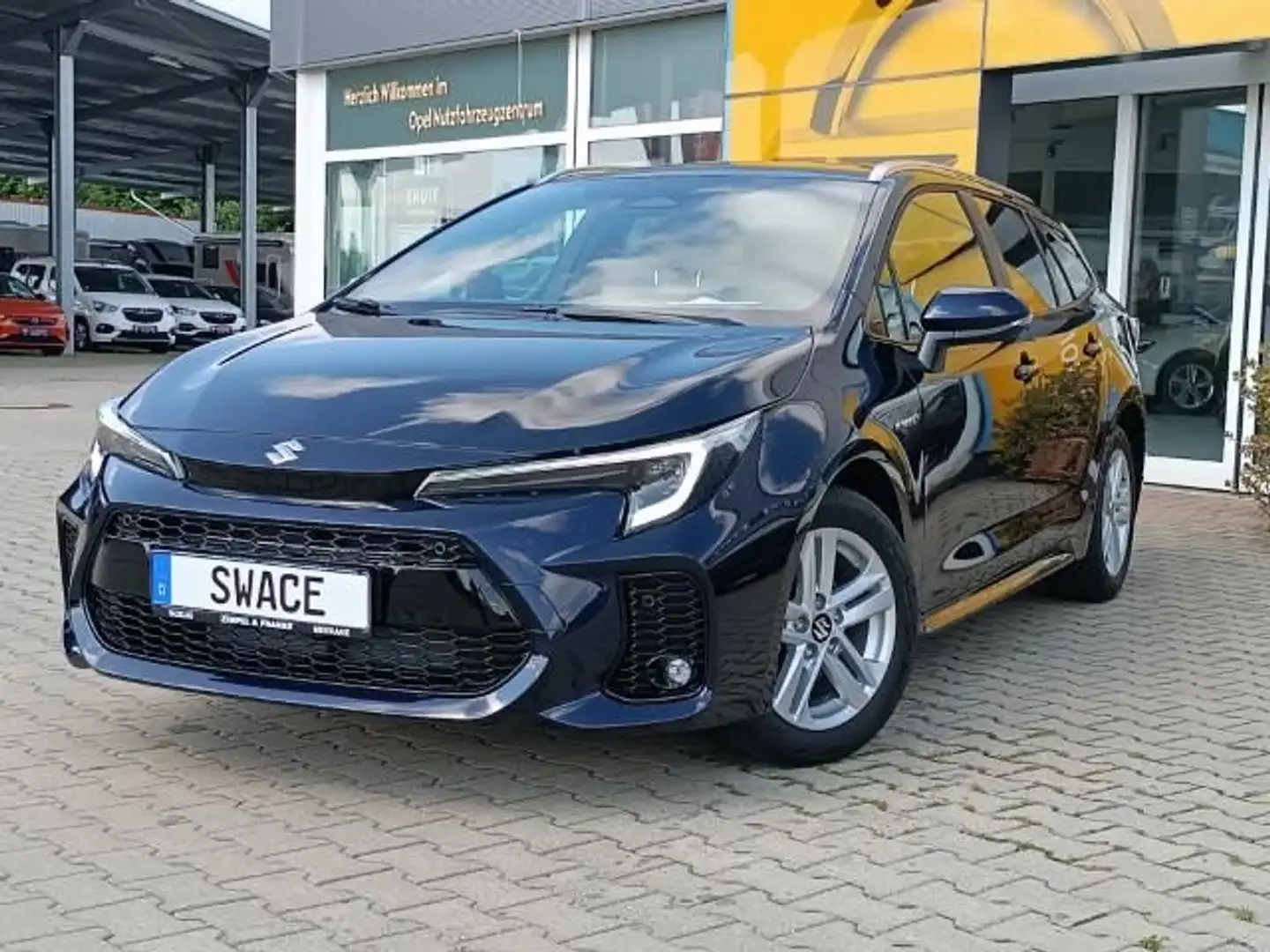 Suzuki Swace SWACE CVT  Hybrid Comfort+ 1,8 Blau - 1