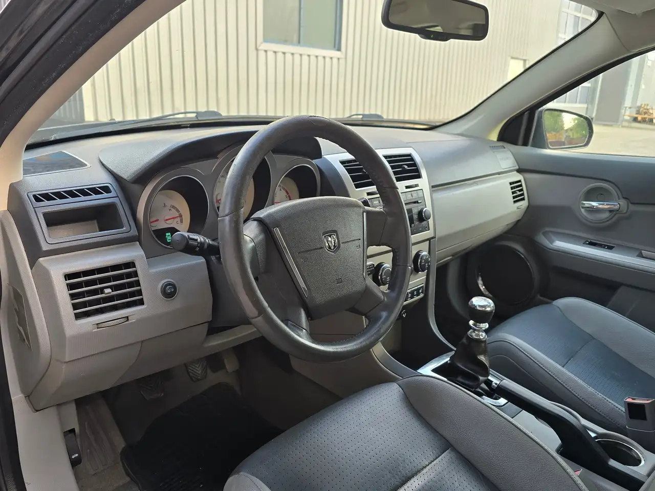 Dodge Avenger SE Kein Pickerl – Bild 13