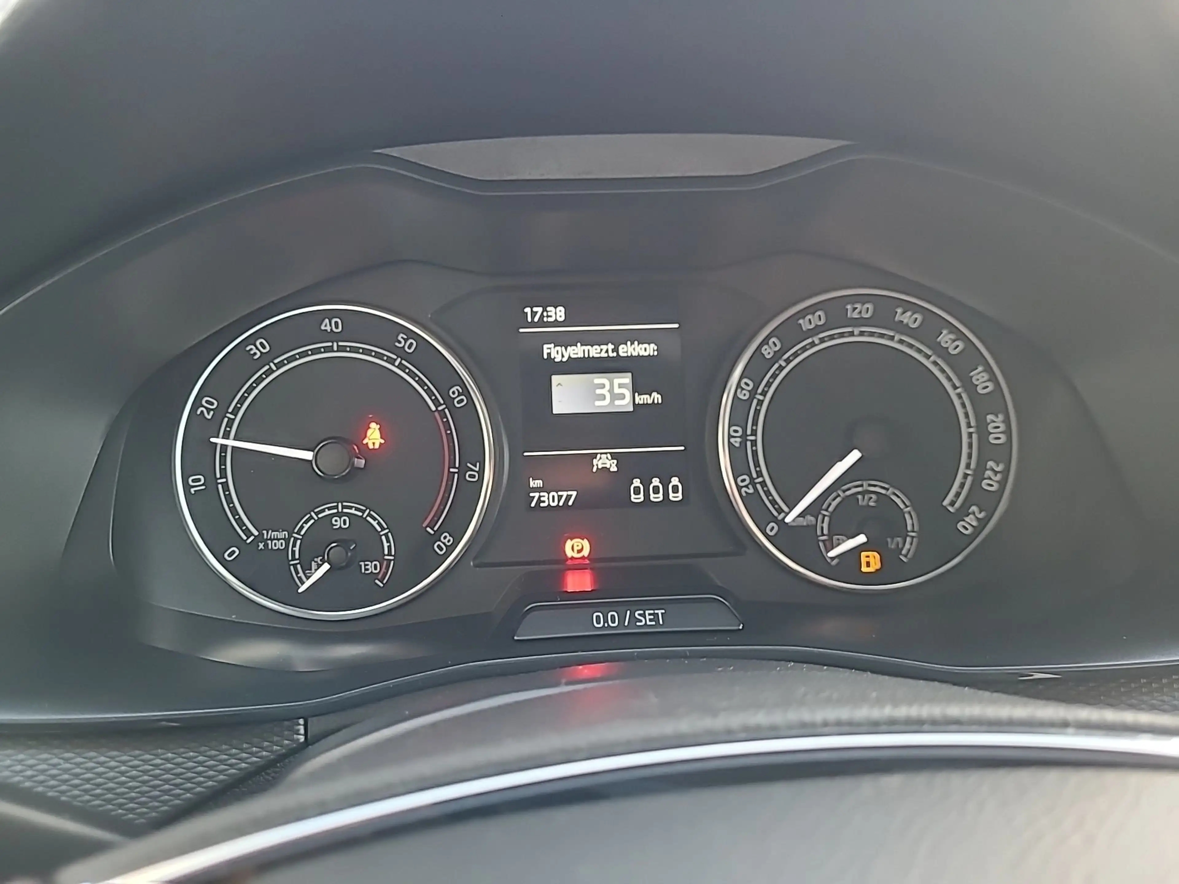 Skoda Kamiq 1.0 TSI Ambition 2xKlima Fernlichtass. LED — photo 6