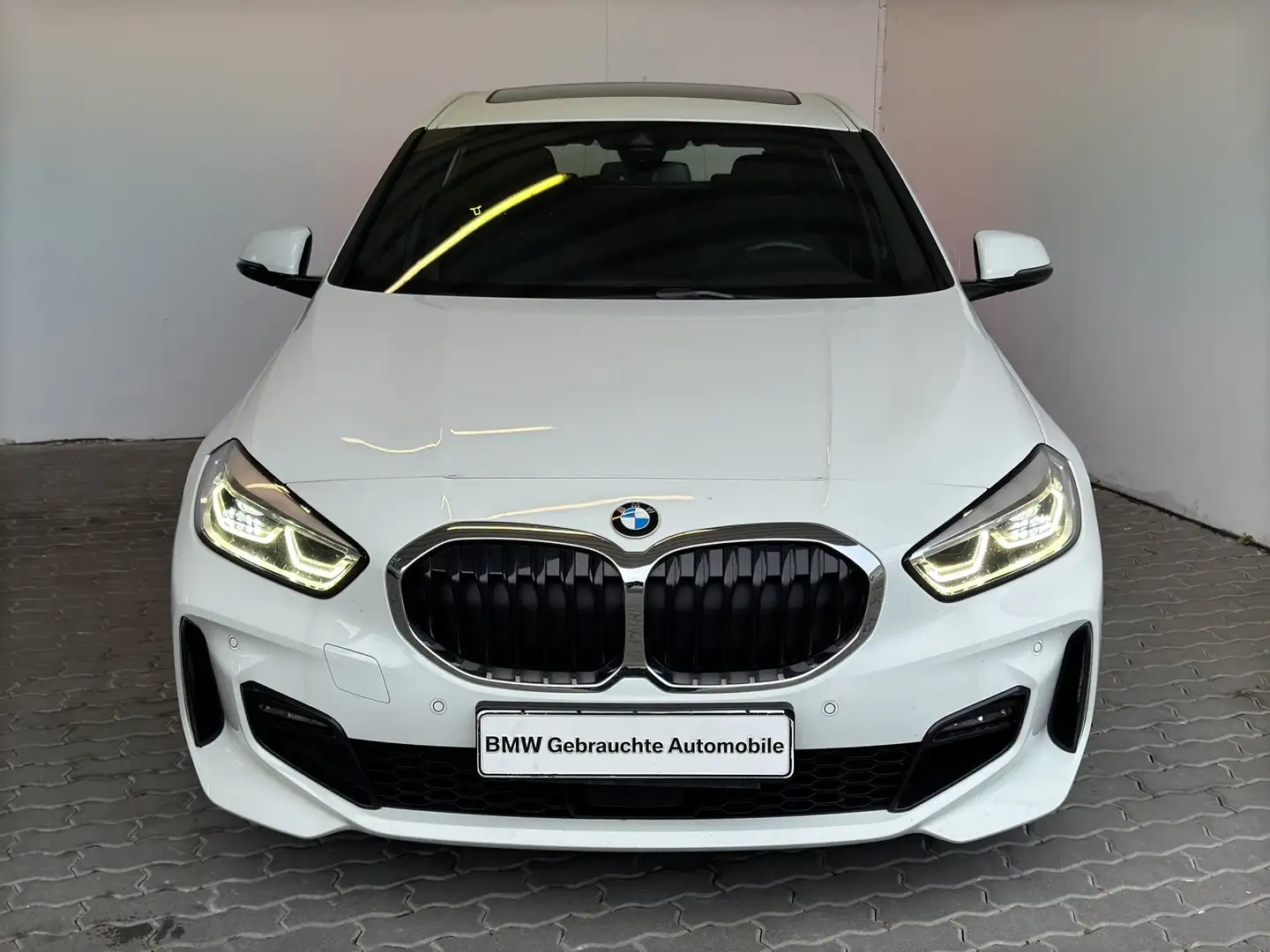 BMW 118 i 5-trg. M Sport GSD.LED.Klimaaut.PDC.SHZ.MFL Blanc - 1