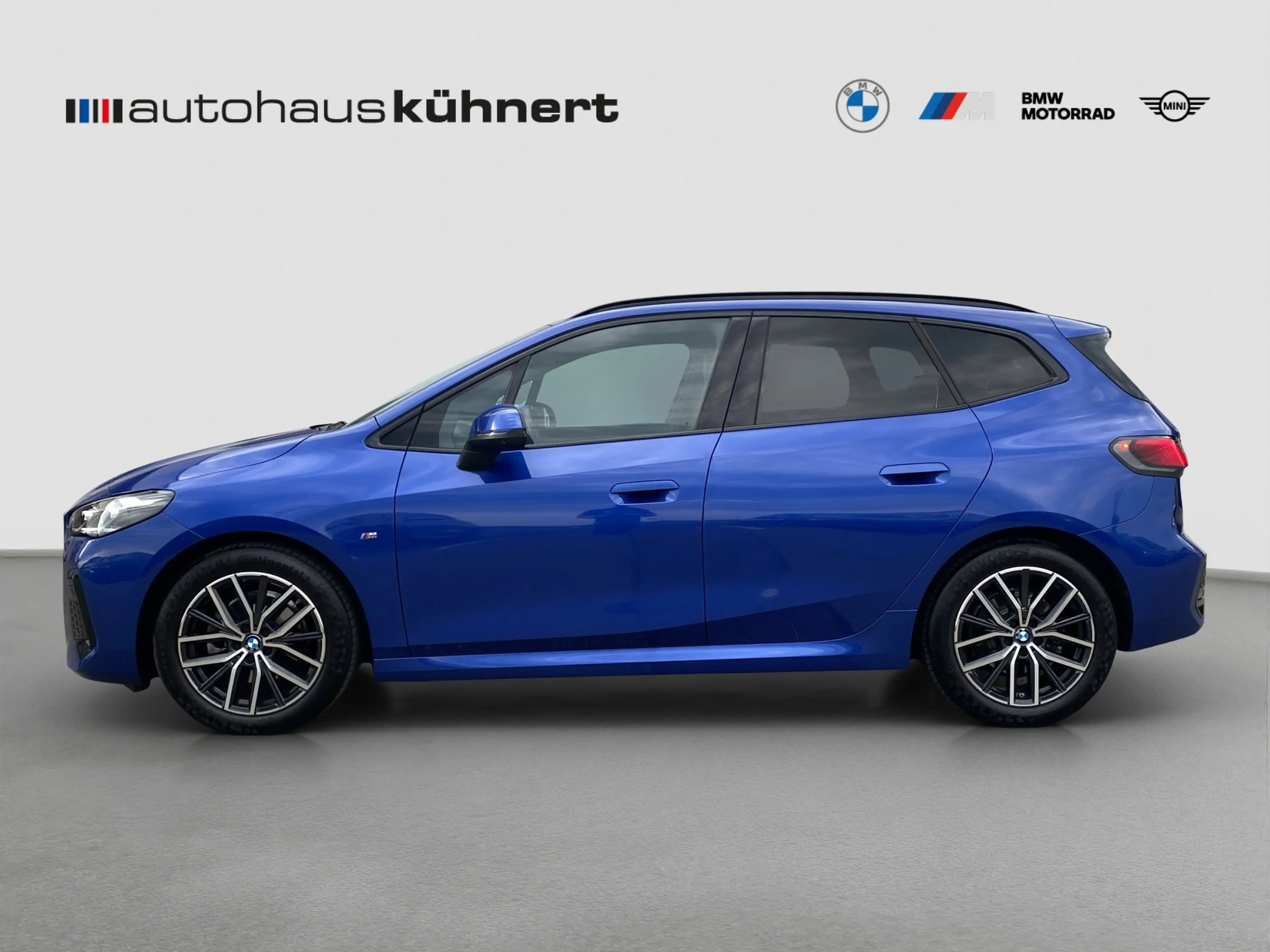 BMW 220 220i Active Tourer ///M-Sport LED ACC AHK Pano — photo 4