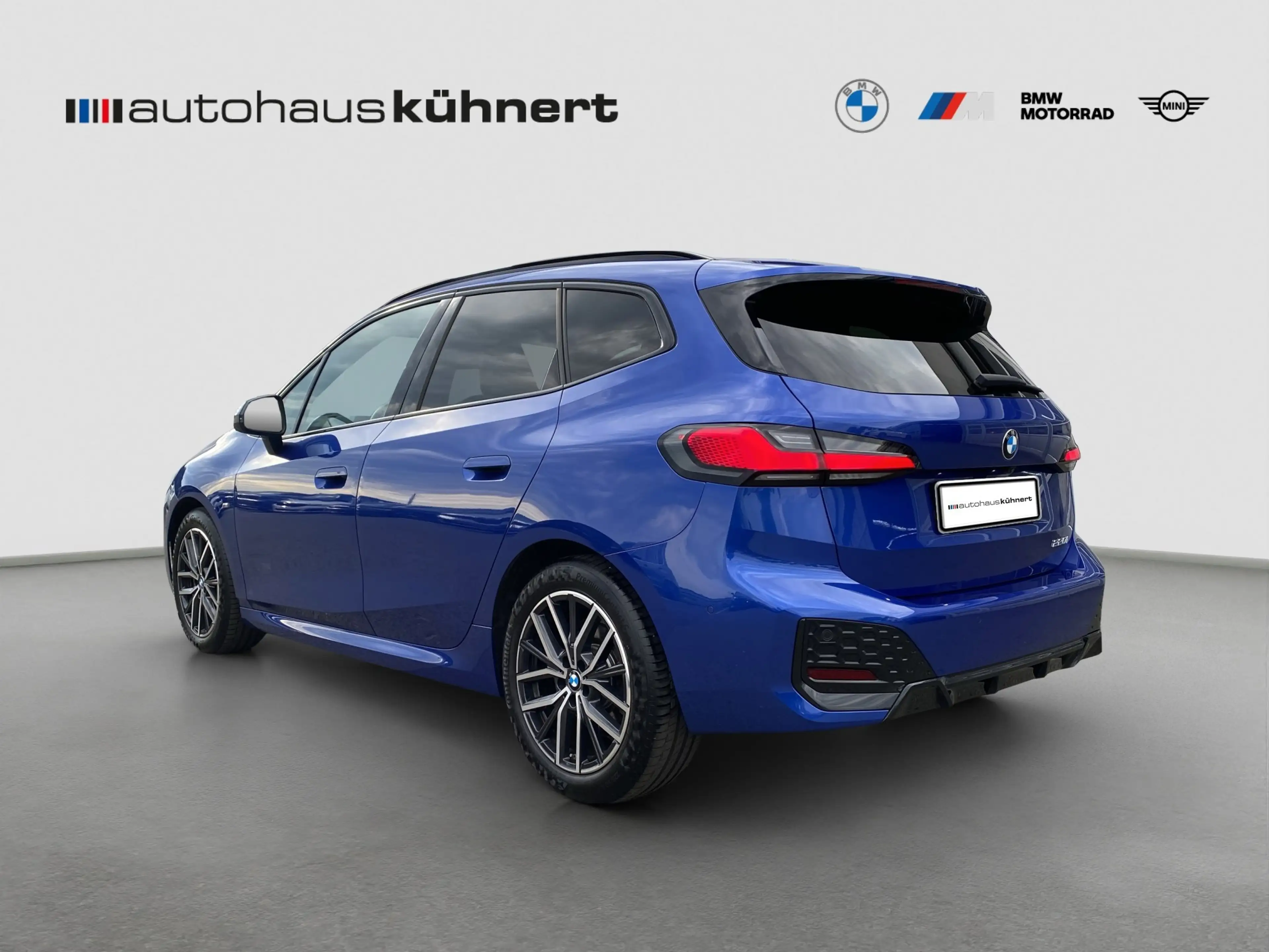 BMW 220 220i Active Tourer ///M-Sport LED ACC AHK Pano — photo 5