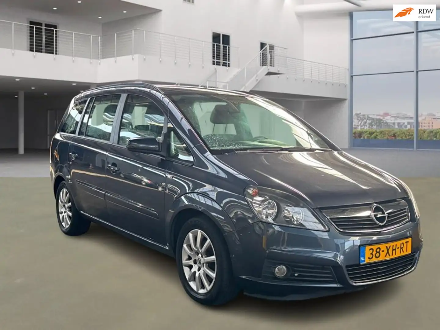 Opel Zafira 1.6 Temptation 7p. NAVI CARPLAY CRUISE 2 X SLEUTEL Grijs - 1