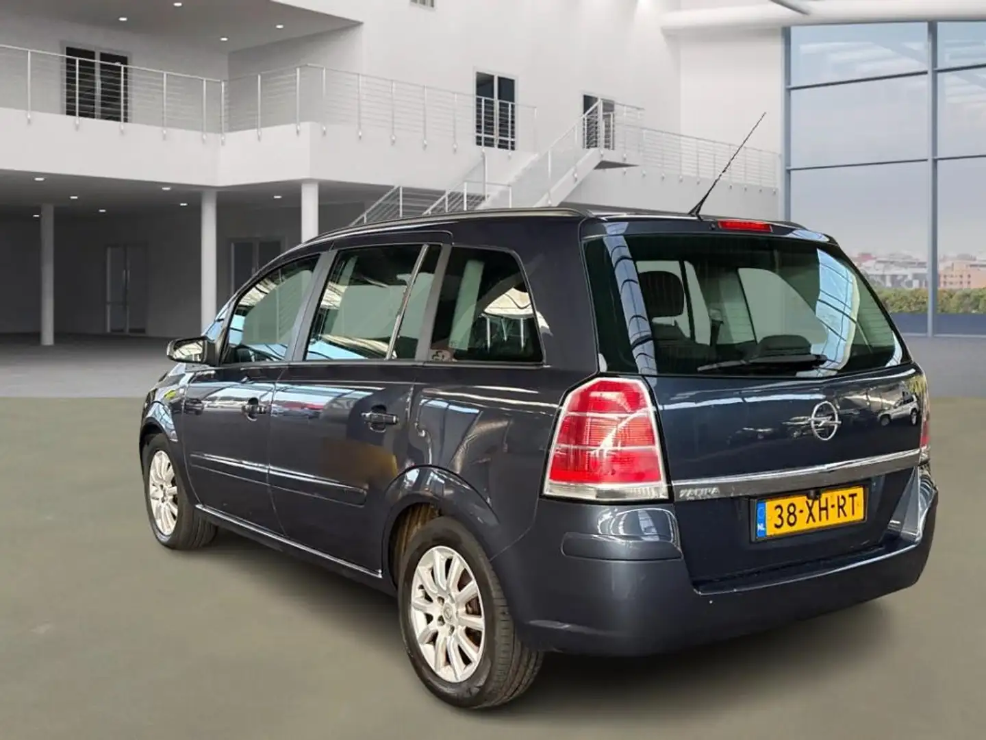 Opel Zafira 1.6 Temptation 7p. NAVI CARPLAY CRUISE 2 X SLEUTEL Grijs - 2