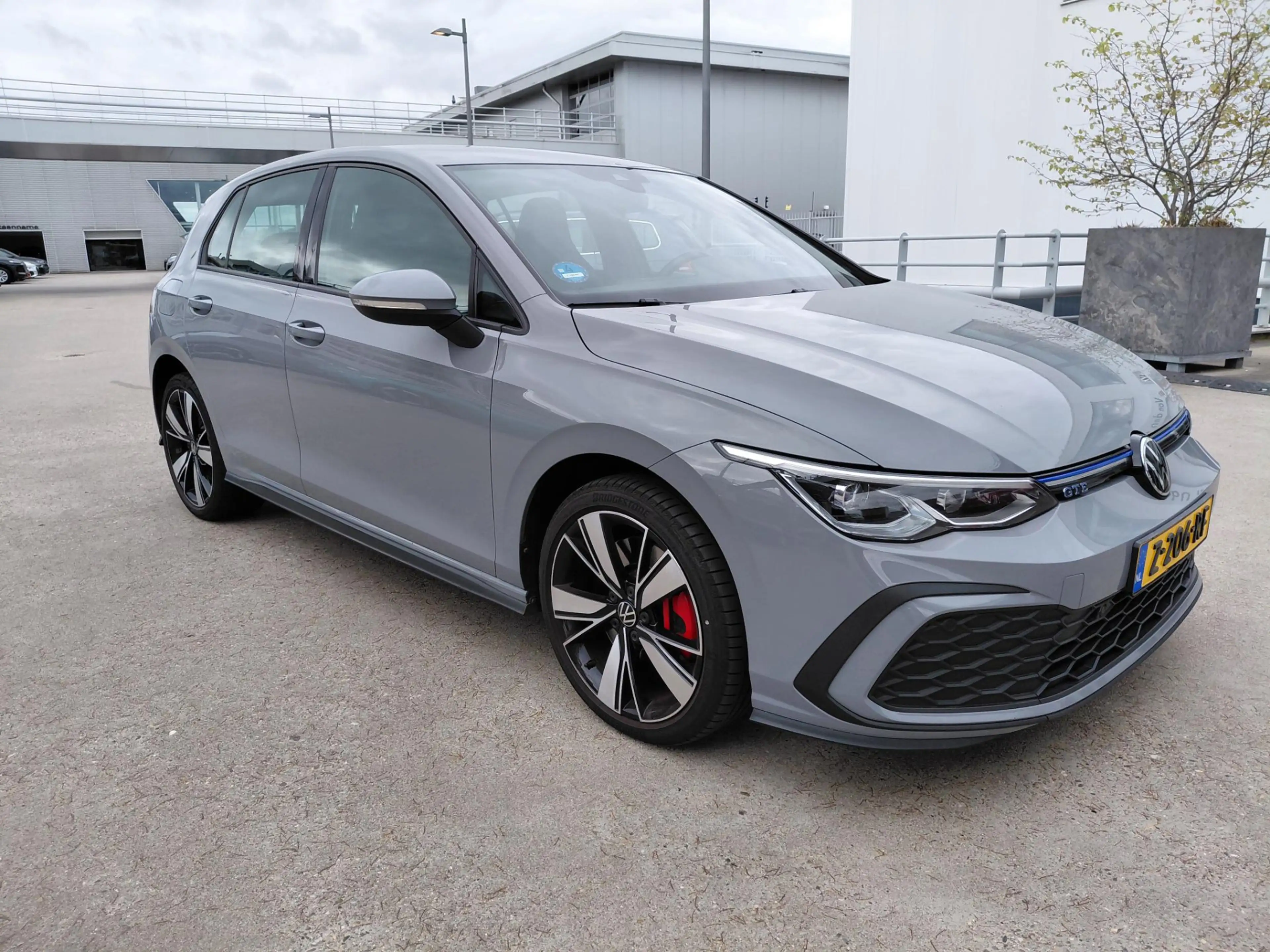 Volkswagen Golf GTE 1.4 eHybrid | Camera | — photo 4