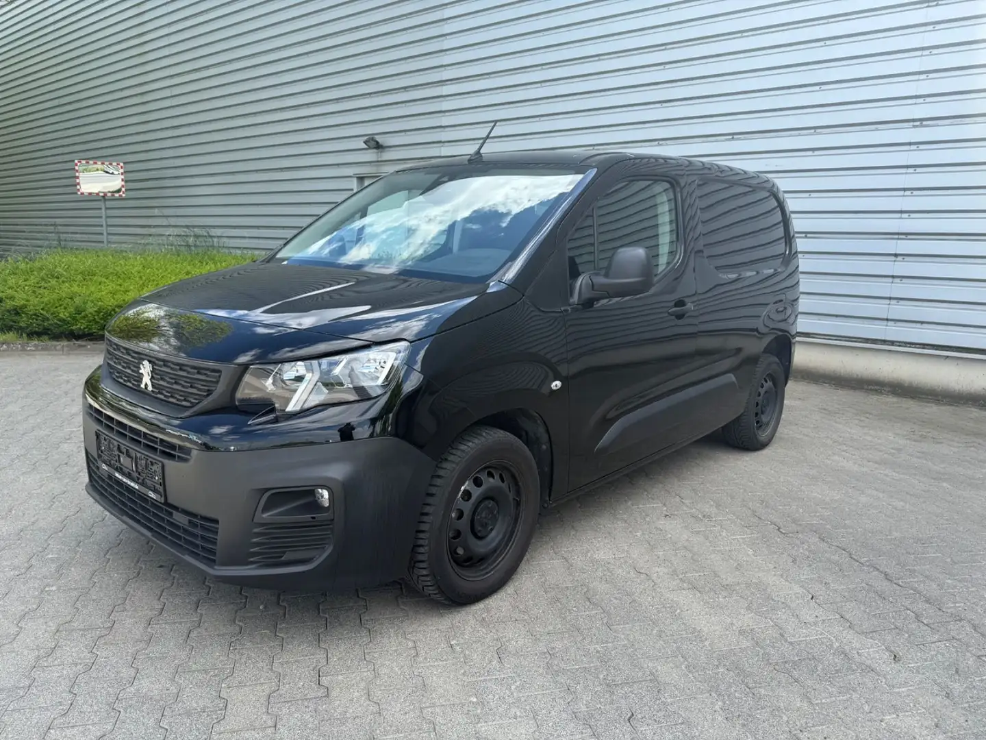 Peugeot Partner Premium L1 Schwarz - 1