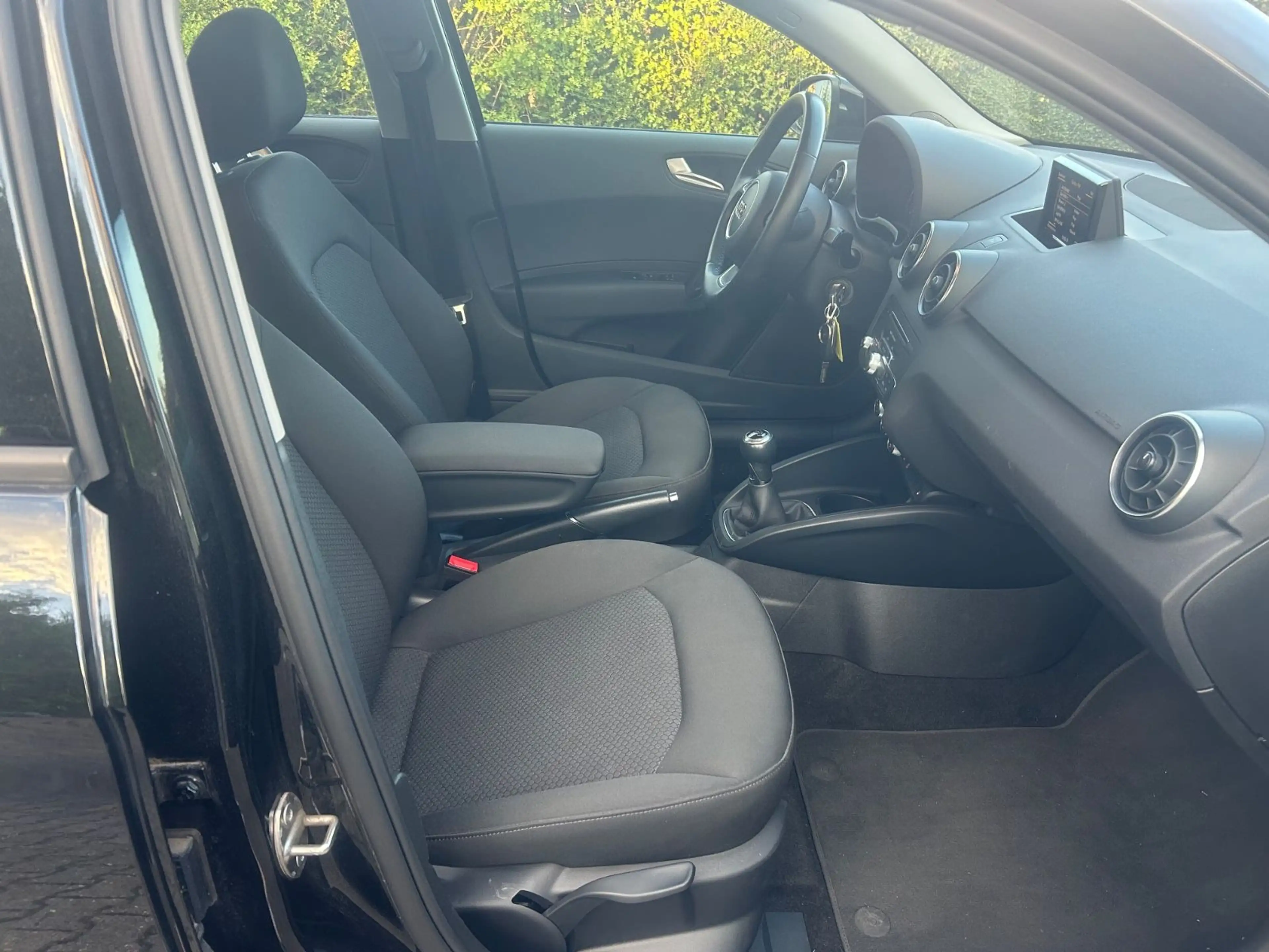 Audi A1 1,0*Ultra*Sportback*55TKM*Alu*Eu6* — photo 11