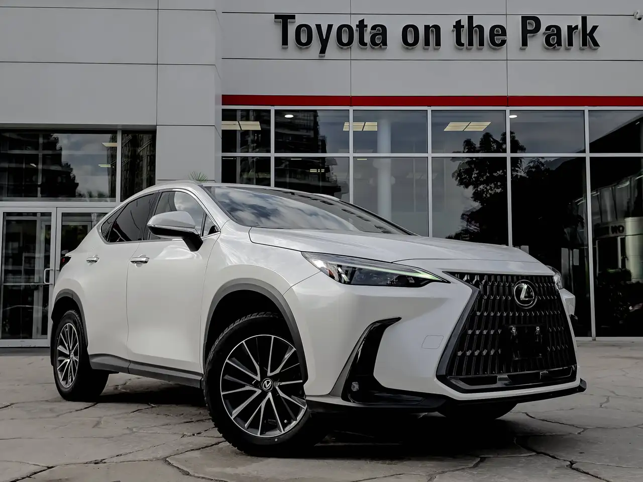 Lexus NX снимка Lexus NX
