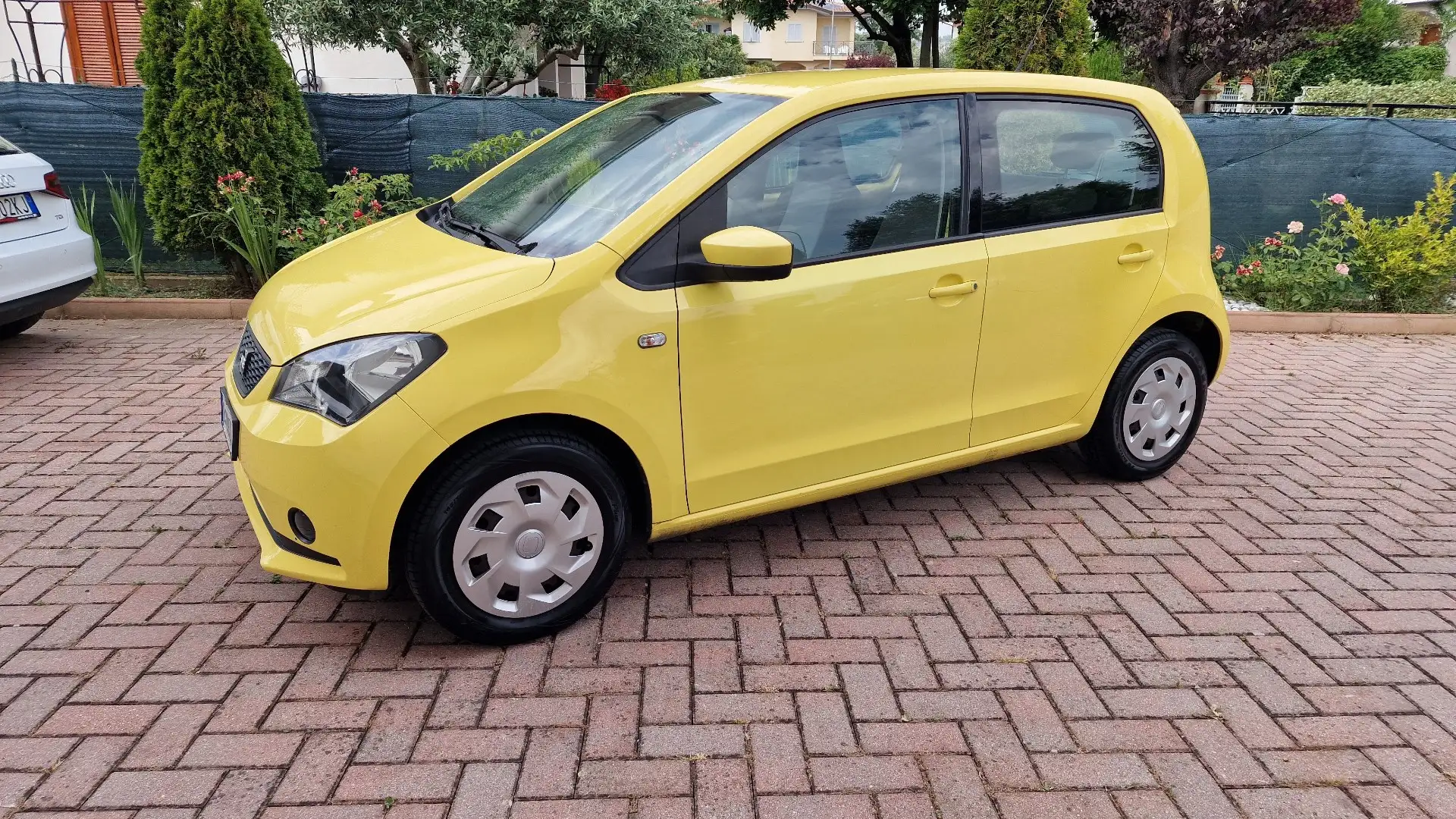 SEAT Mii 5p 1.0 Style 60cv Giallo - 1
