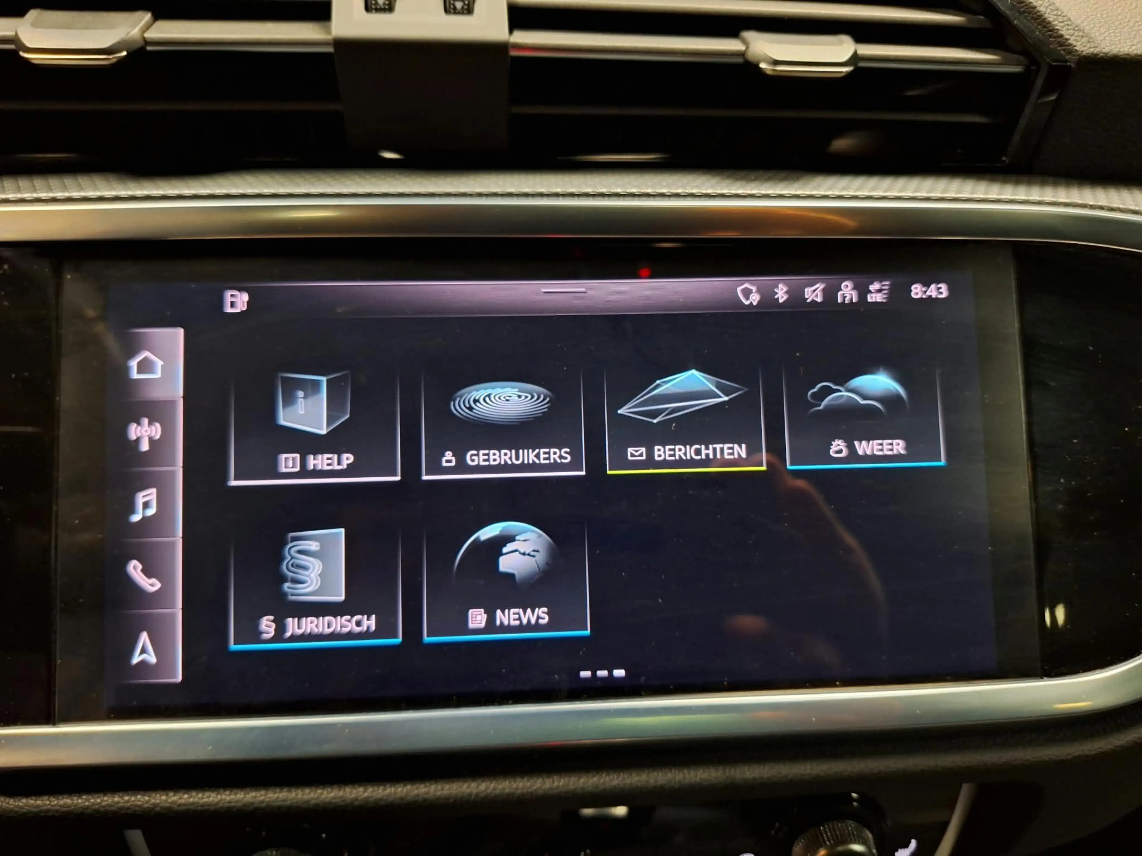 Audi Q3 45 TFSI e S edition PHEV NAP/Pano/Trekh/Ambient — photo 38
