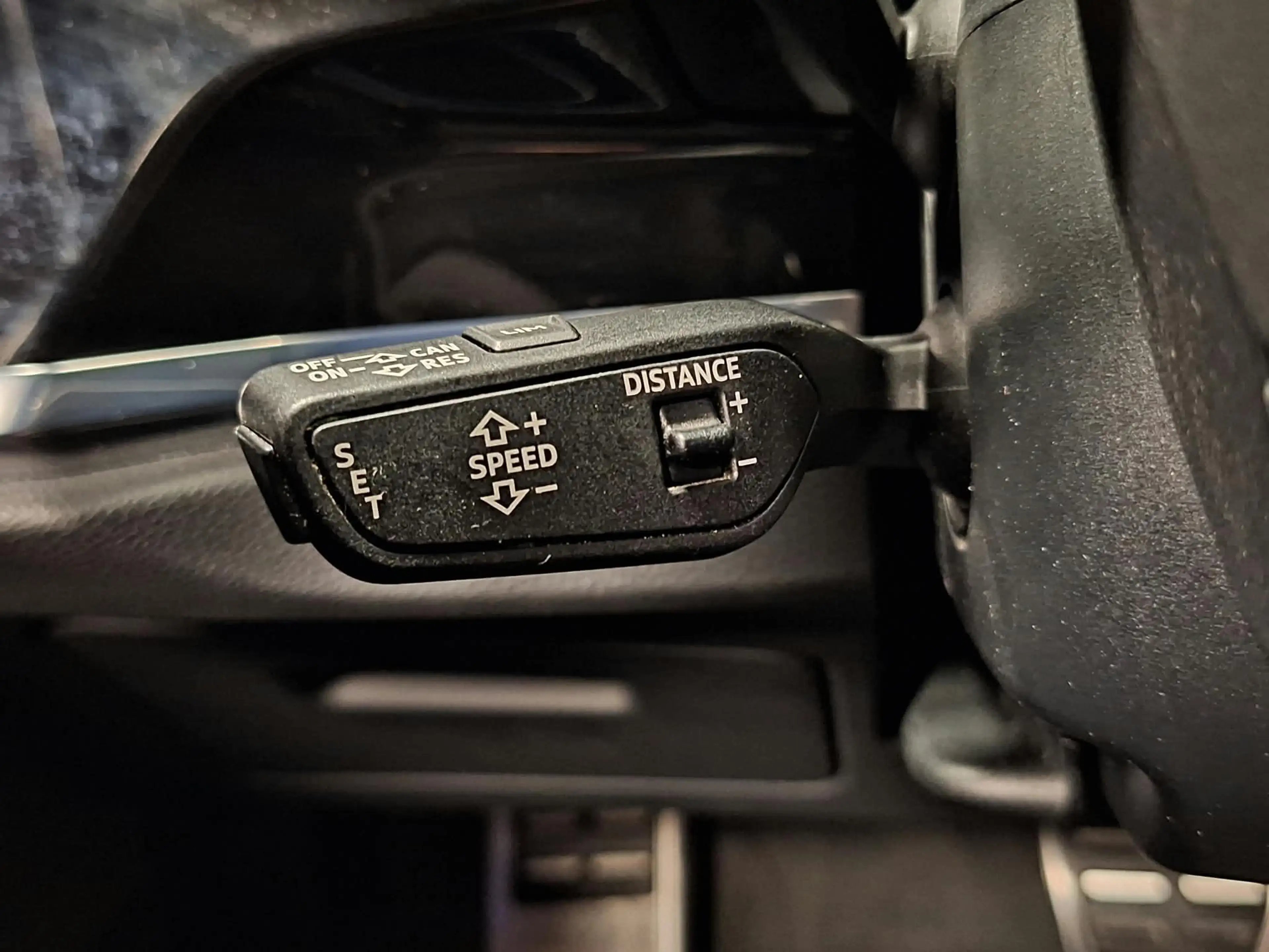 Audi Q3 45 TFSI e S edition PHEV NAP/Pano/Trekh/Ambient — photo 31