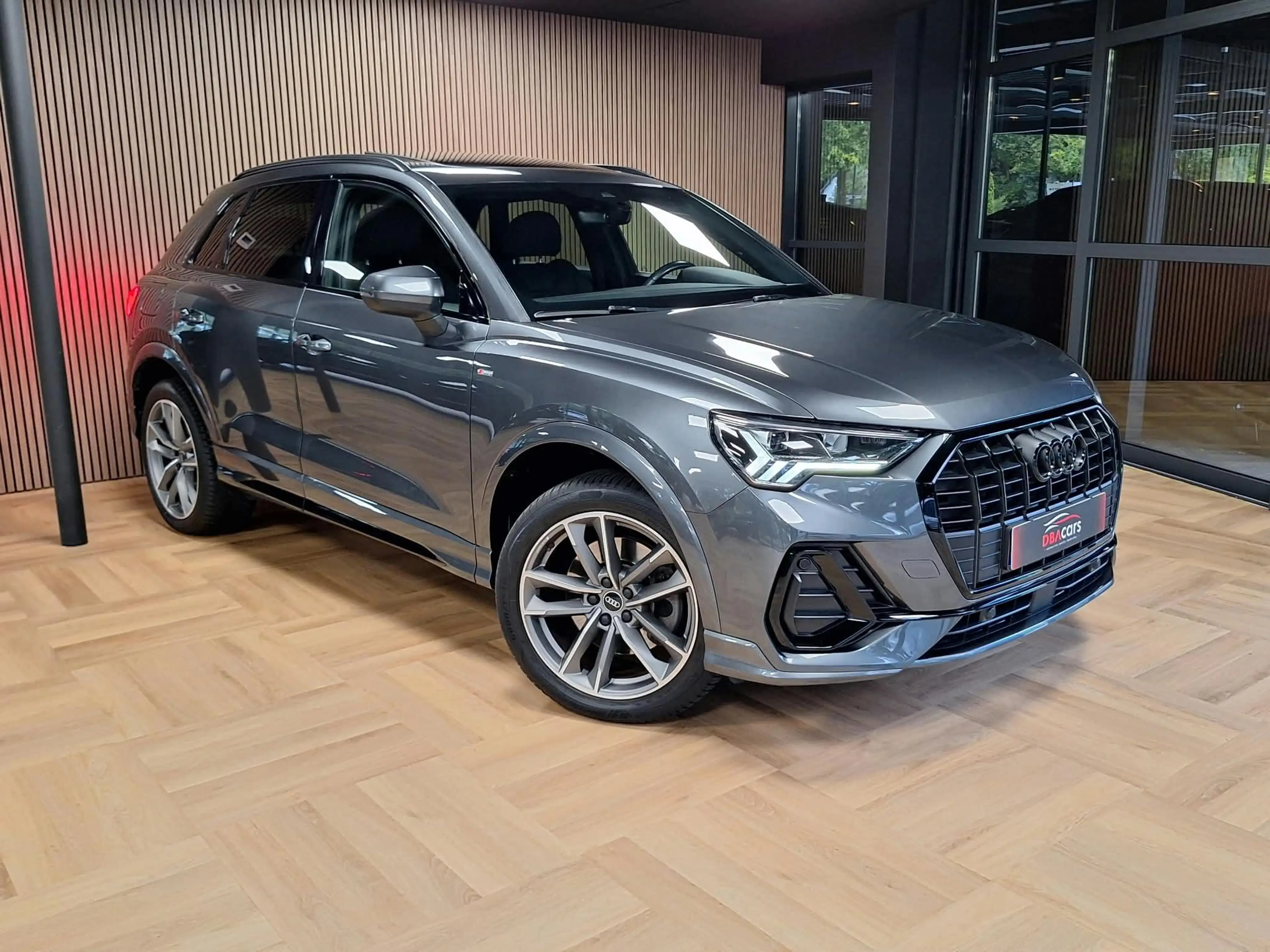 Audi Q3 45 TFSI e S edition PHEV NAP/Pano/Trekh/Ambient — photo 10