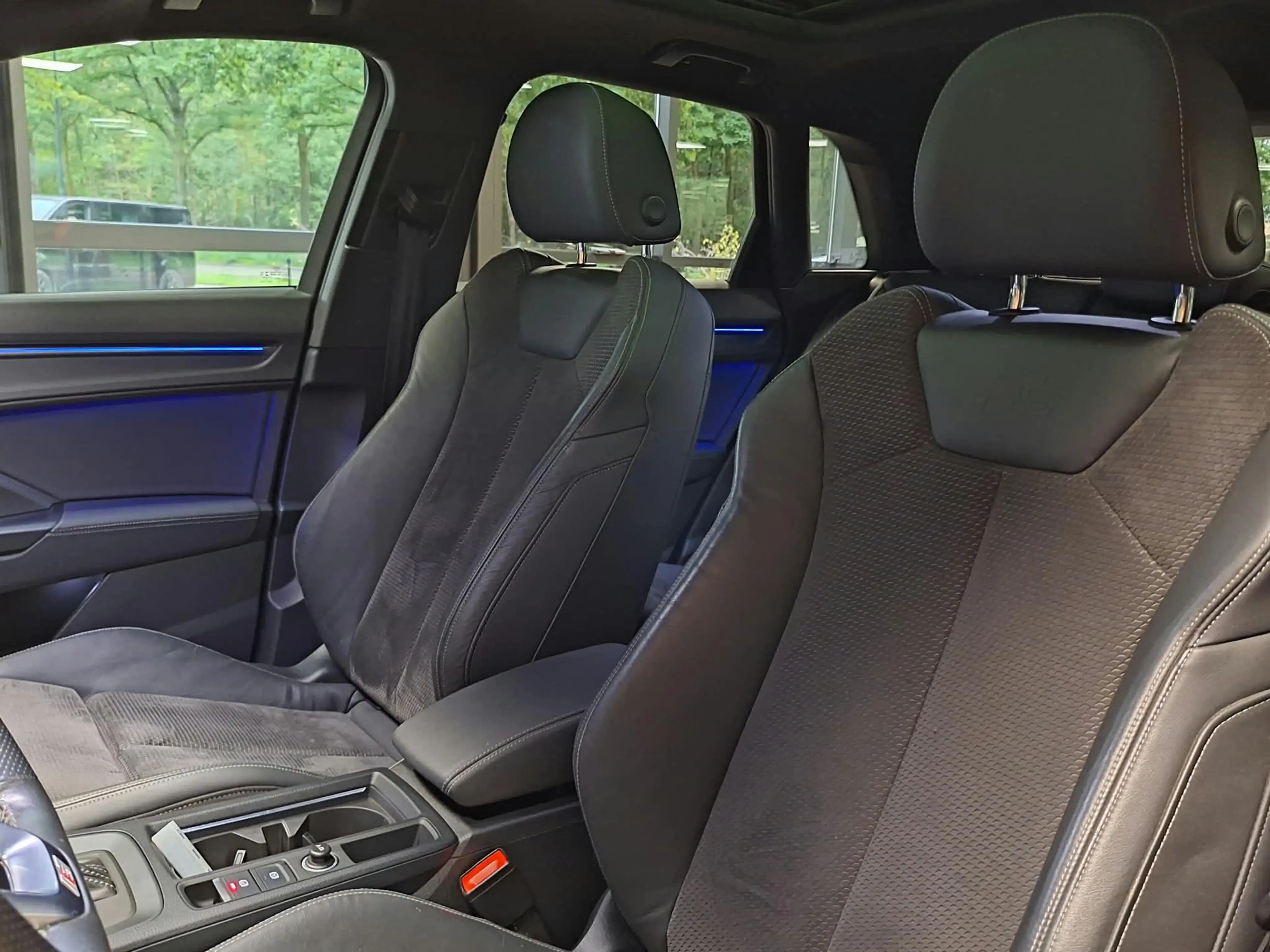 Audi Q3 45 TFSI e S edition PHEV NAP/Pano/Trekh/Ambient — photo 26