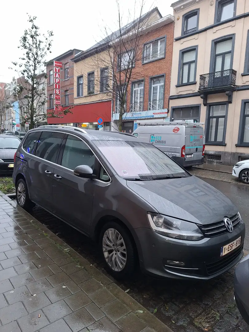 Volkswagen Sharan 2.0 CR TDi Highline BMT DSG Grijs - 1