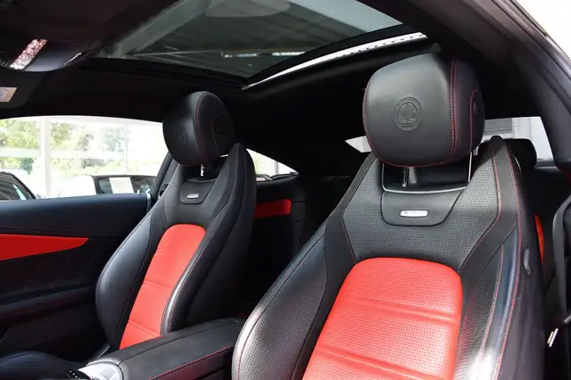 Mercedes-Benz C 63 Amg view 11