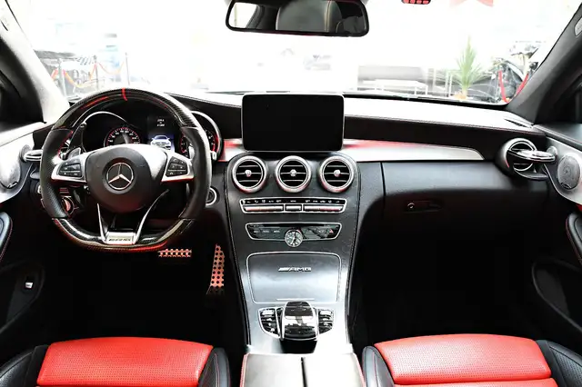 Mercedes-Benz C 63 Amg view 15