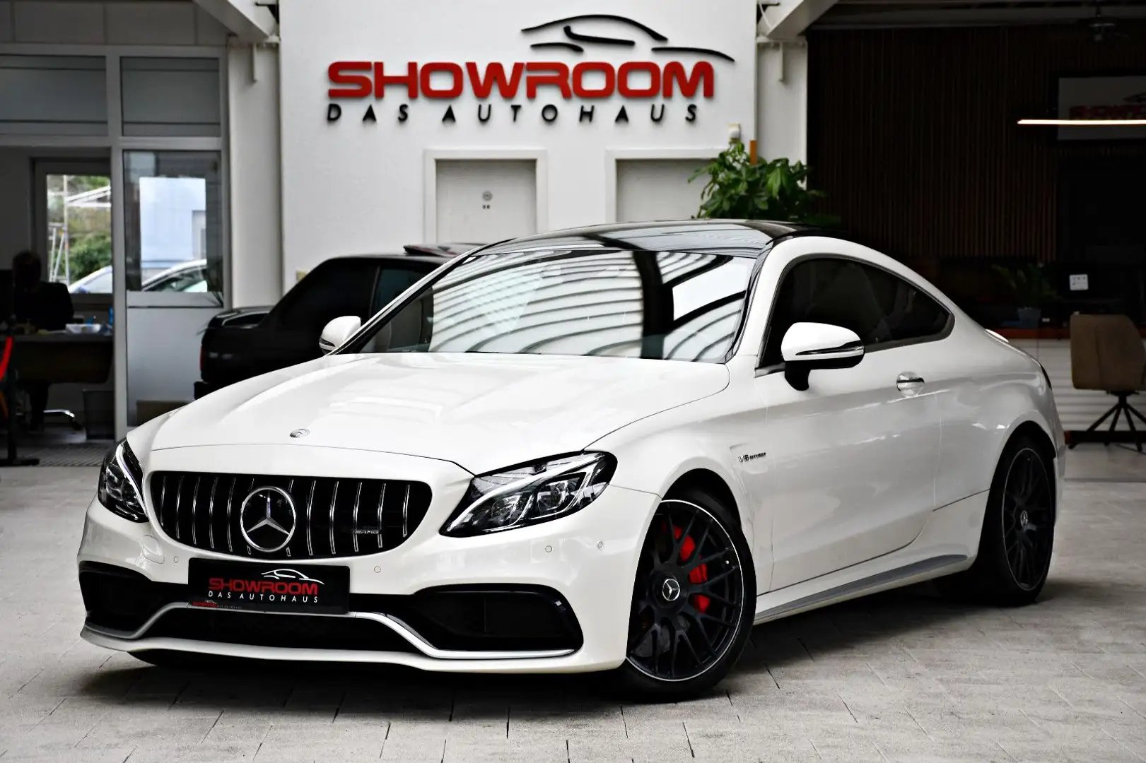 Mercedes-Benz C 63 AMG C63S AMG Coupe designo AMG Driver's Burmester - 2
