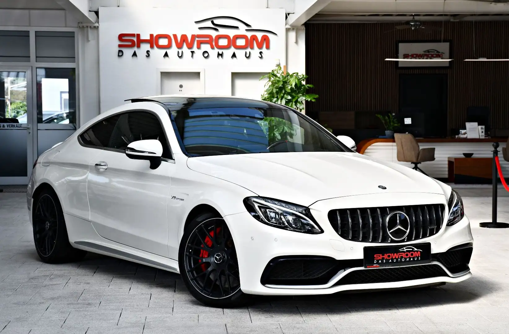 Mercedes-Benz C 63 AMG C63S AMG Coupe designo AMG Driver's Burmester - 1