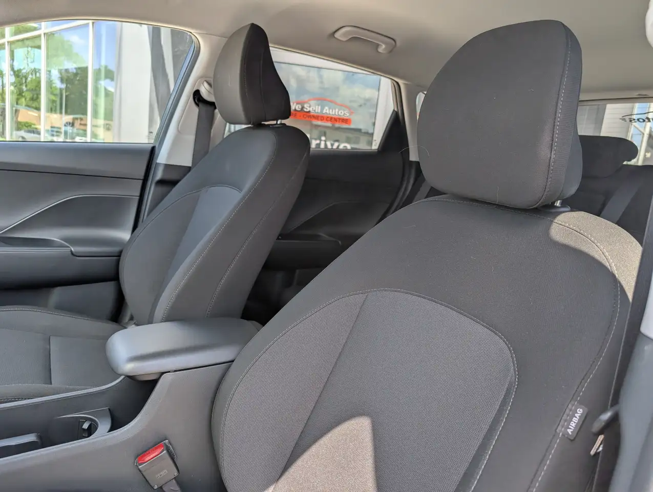 Hyundai KONA photo Hyundai KONA