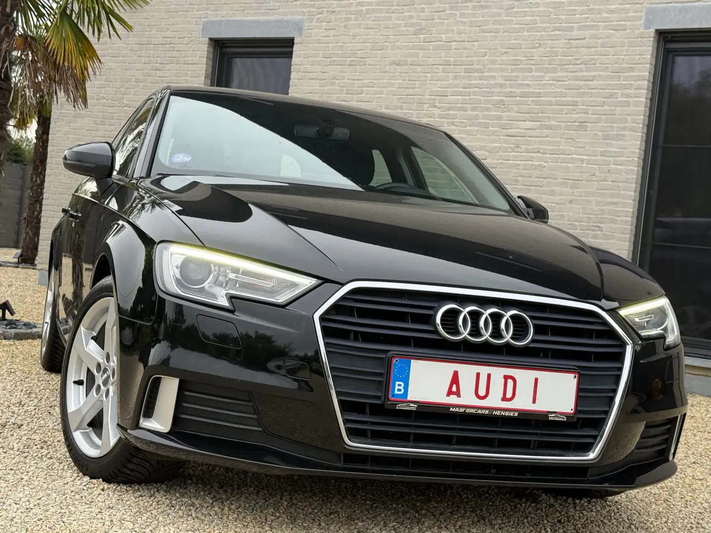 Audi A3 35 TFSI//AUTO//PACK CHROME//APPLE CARPLAY//GARANTI Schwarz - 1