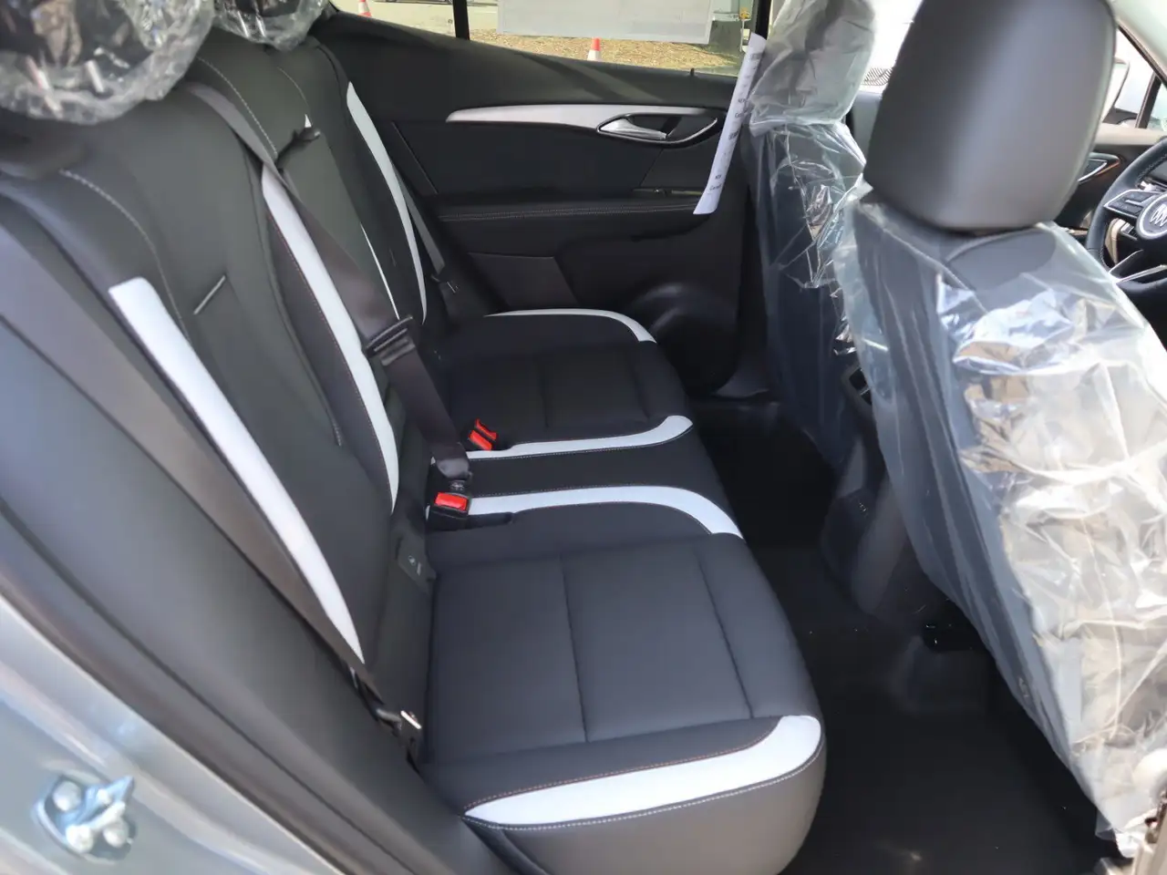 Buick Envision снимка Buick Envision