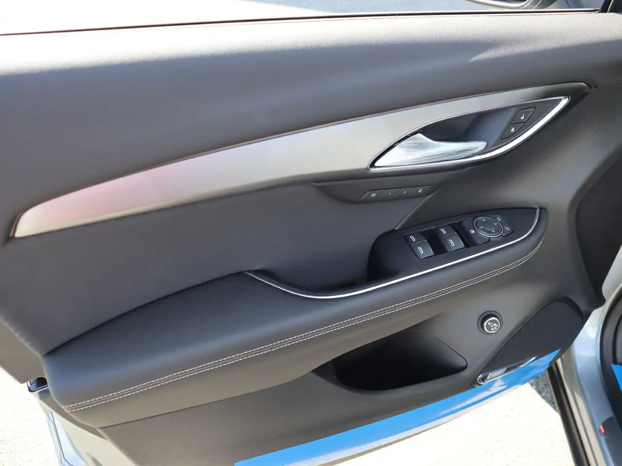 Buick Envision снимка Buick Envision