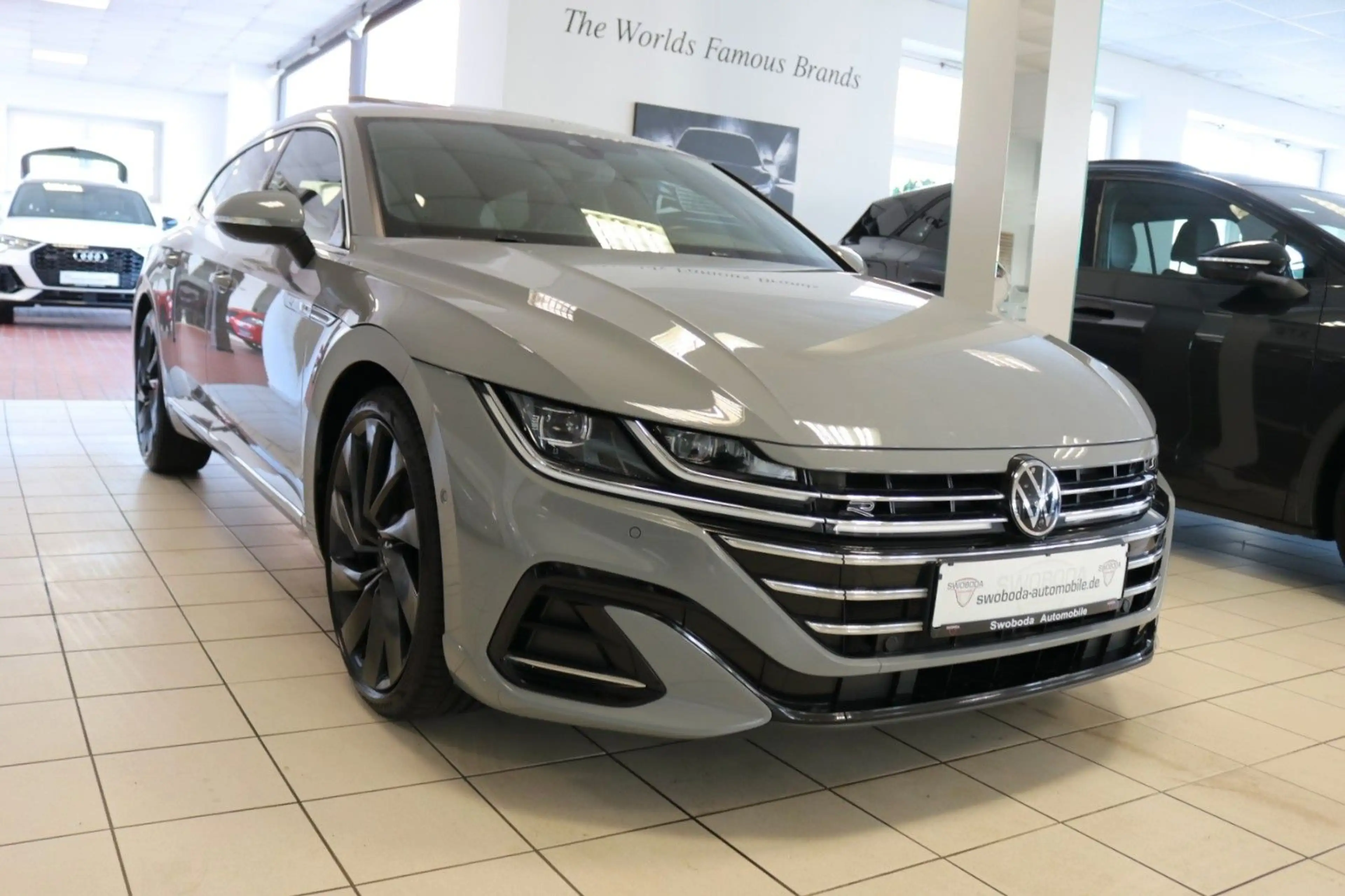 Volkswagen Arteon Shooting Brake R-Line DCC IQ.Light 360° — photo 9