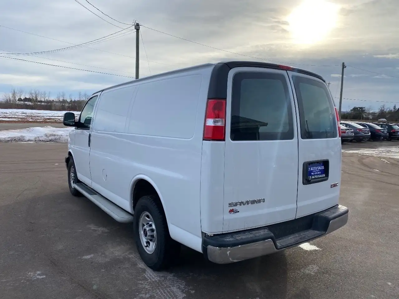 GMC Savana снимка GMC Savana
