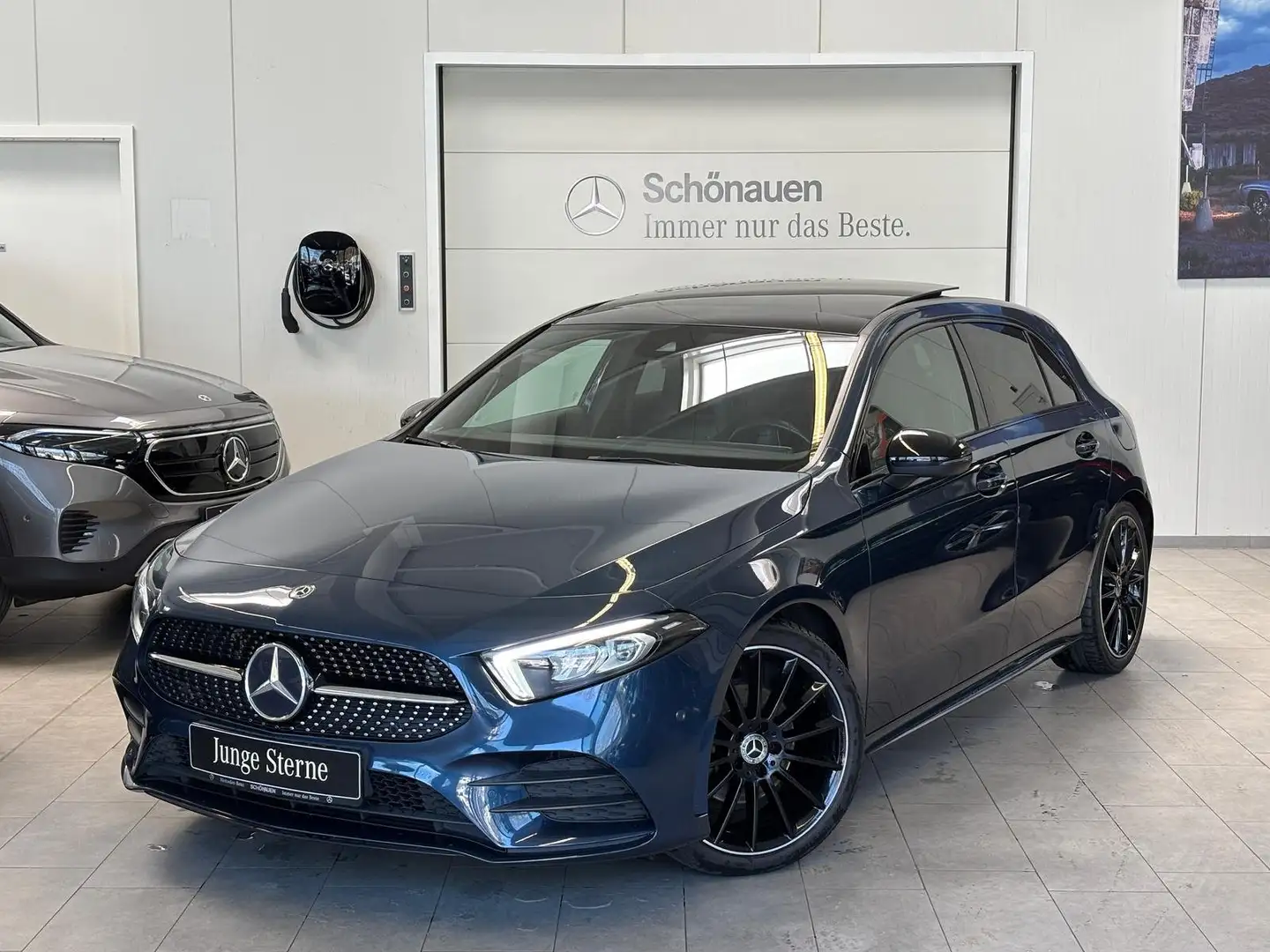 Mercedes-Benz A 200 AMG PANO+19"+LED+AMBIENTE+KAMERA+TOTWINKEL Blau - 1