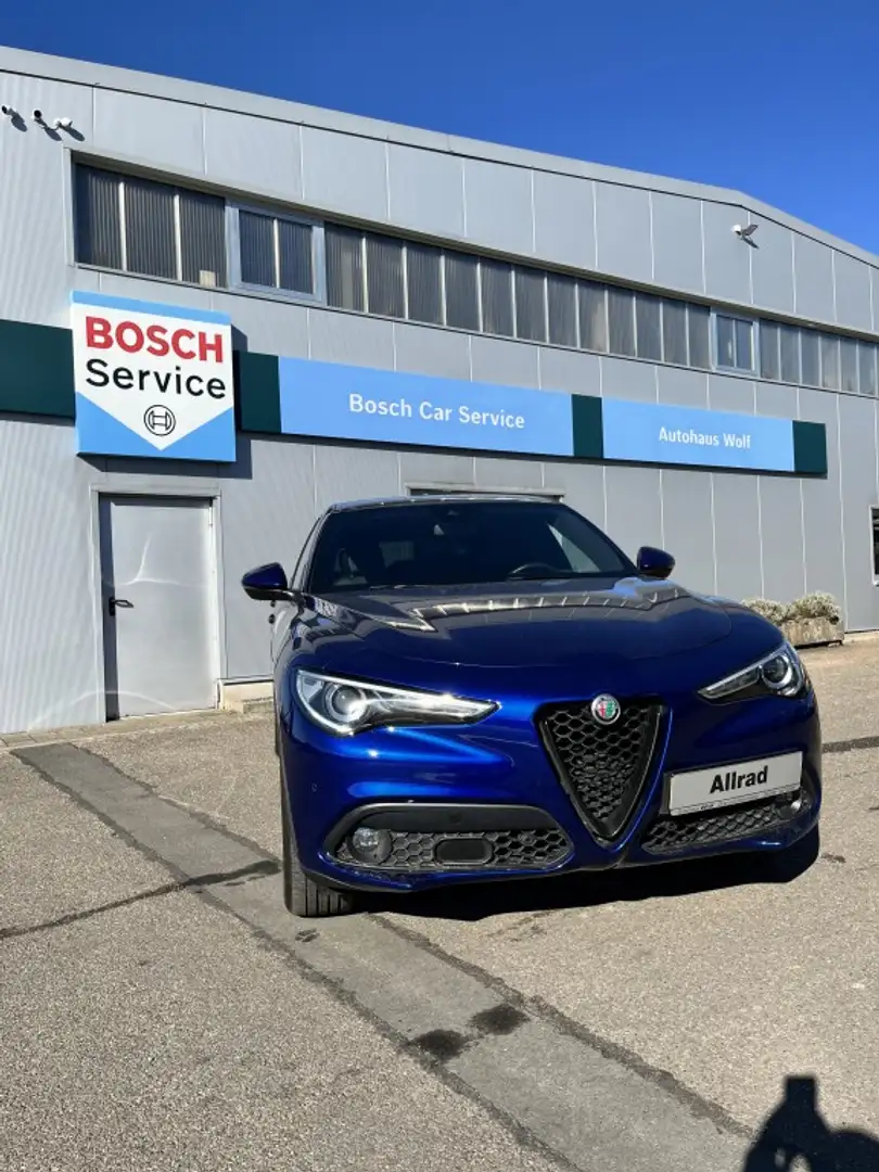 Alfa Romeo Stelvio 2.2 Diesel 16V AT8 Q4 Sprint Blau - 1