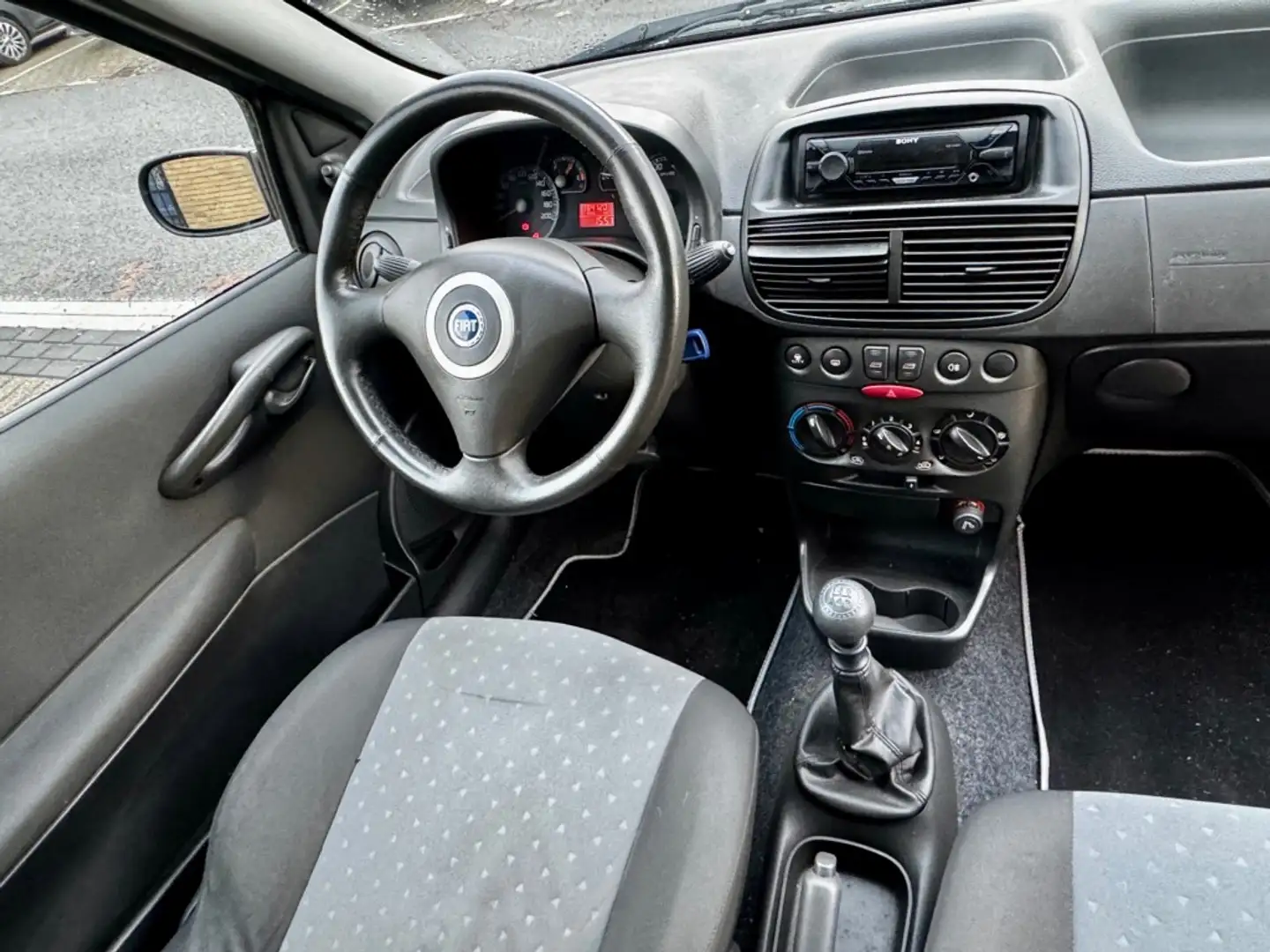 Fiat Punto 1.2 Dynamic 3DRS AIRCO PRIMA AUTO RIJDT GOED NAP A Grijs - 2