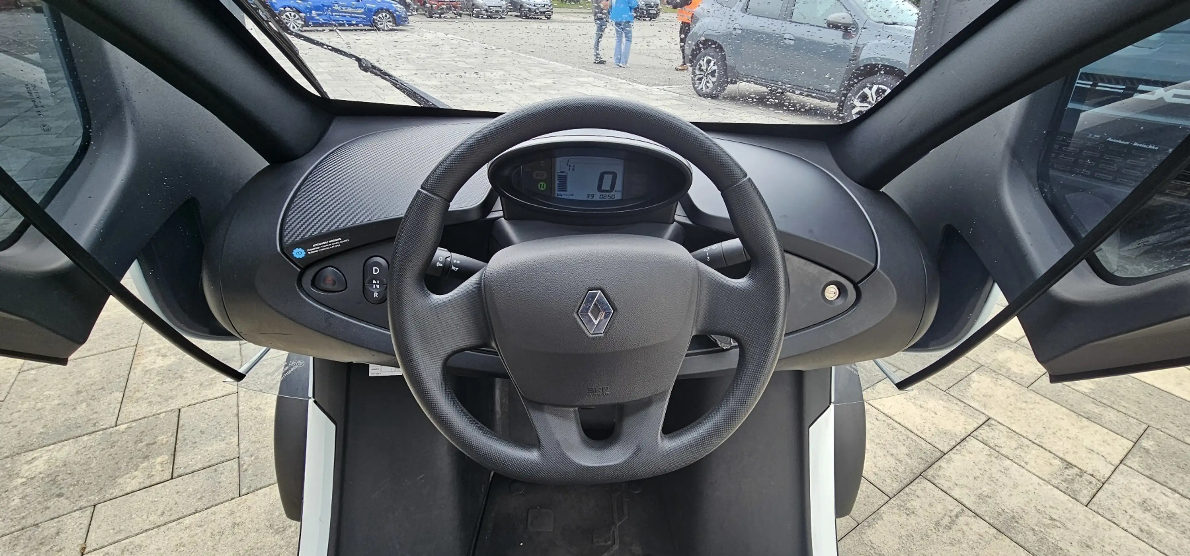 Renault Twizy — photo 13