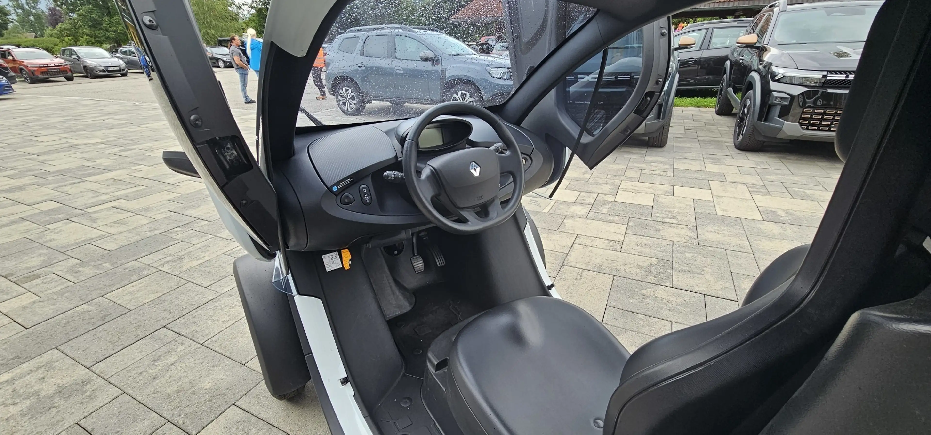 Renault Twizy — photo 12