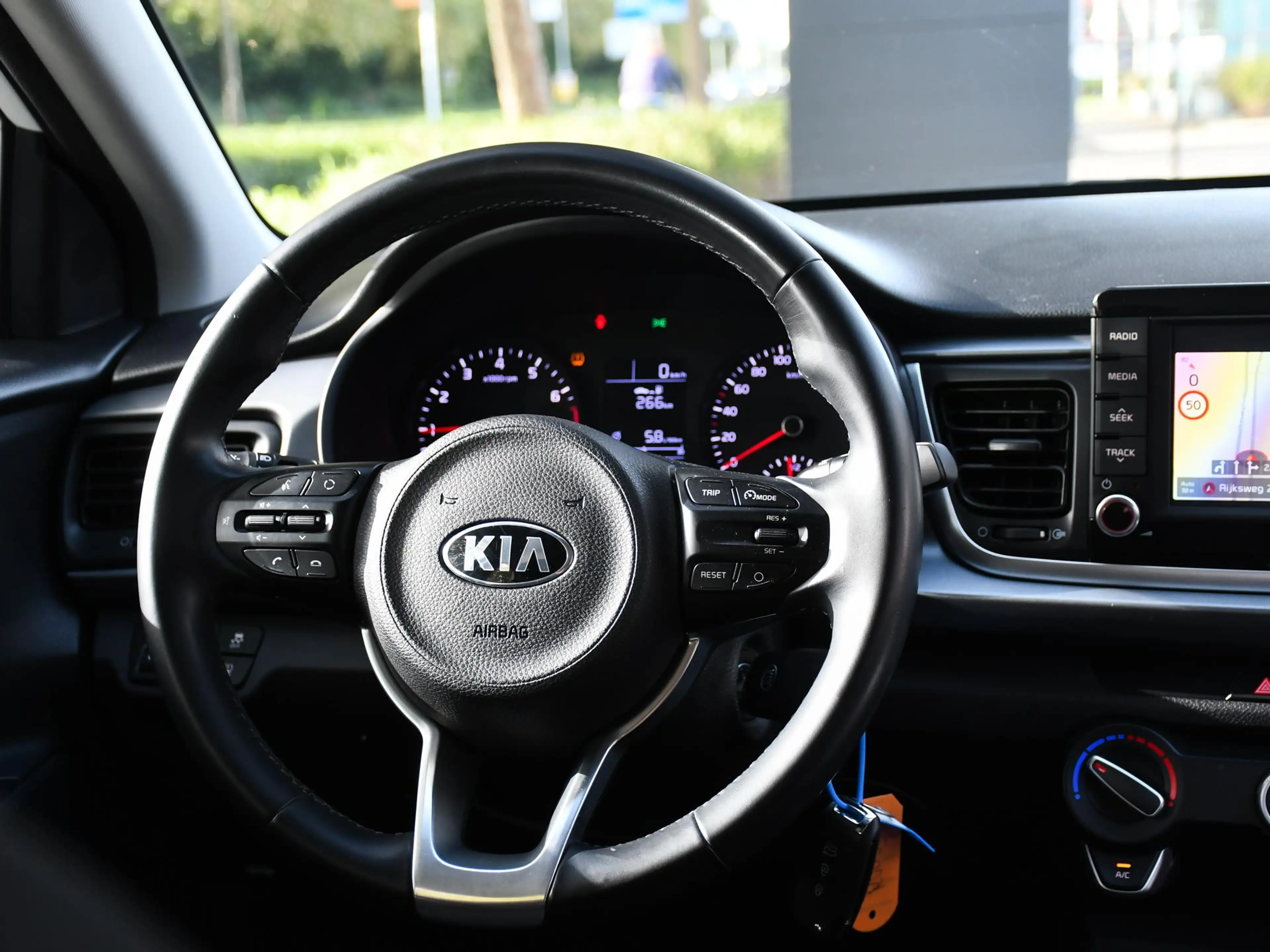 Kia Rio ComfortPlusLine Navigator 1.0 TGDI 100pk 100% KIA — photo 13