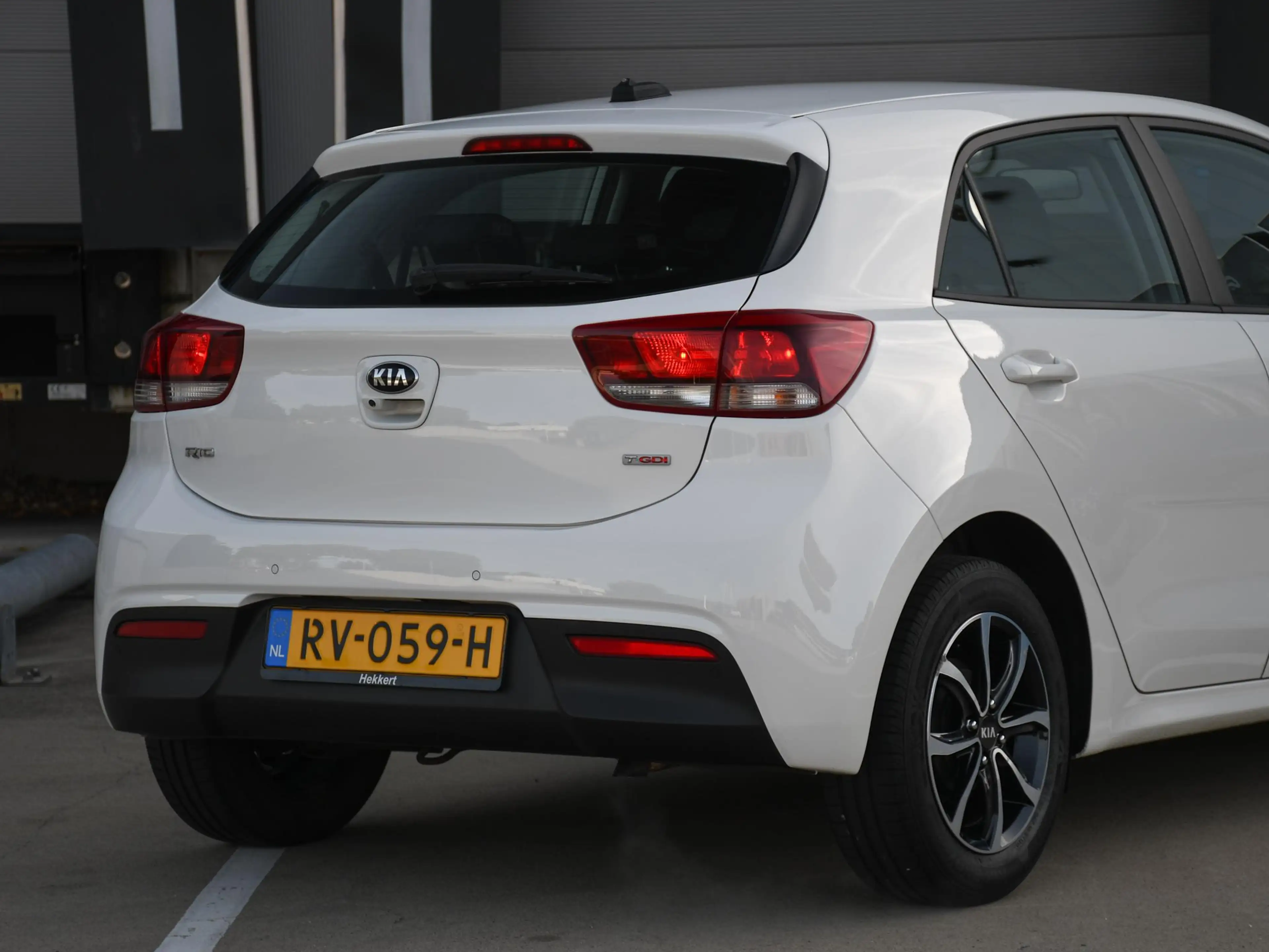 Kia Rio ComfortPlusLine Navigator 1.0 TGDI 100pk 100% KIA — photo 6
