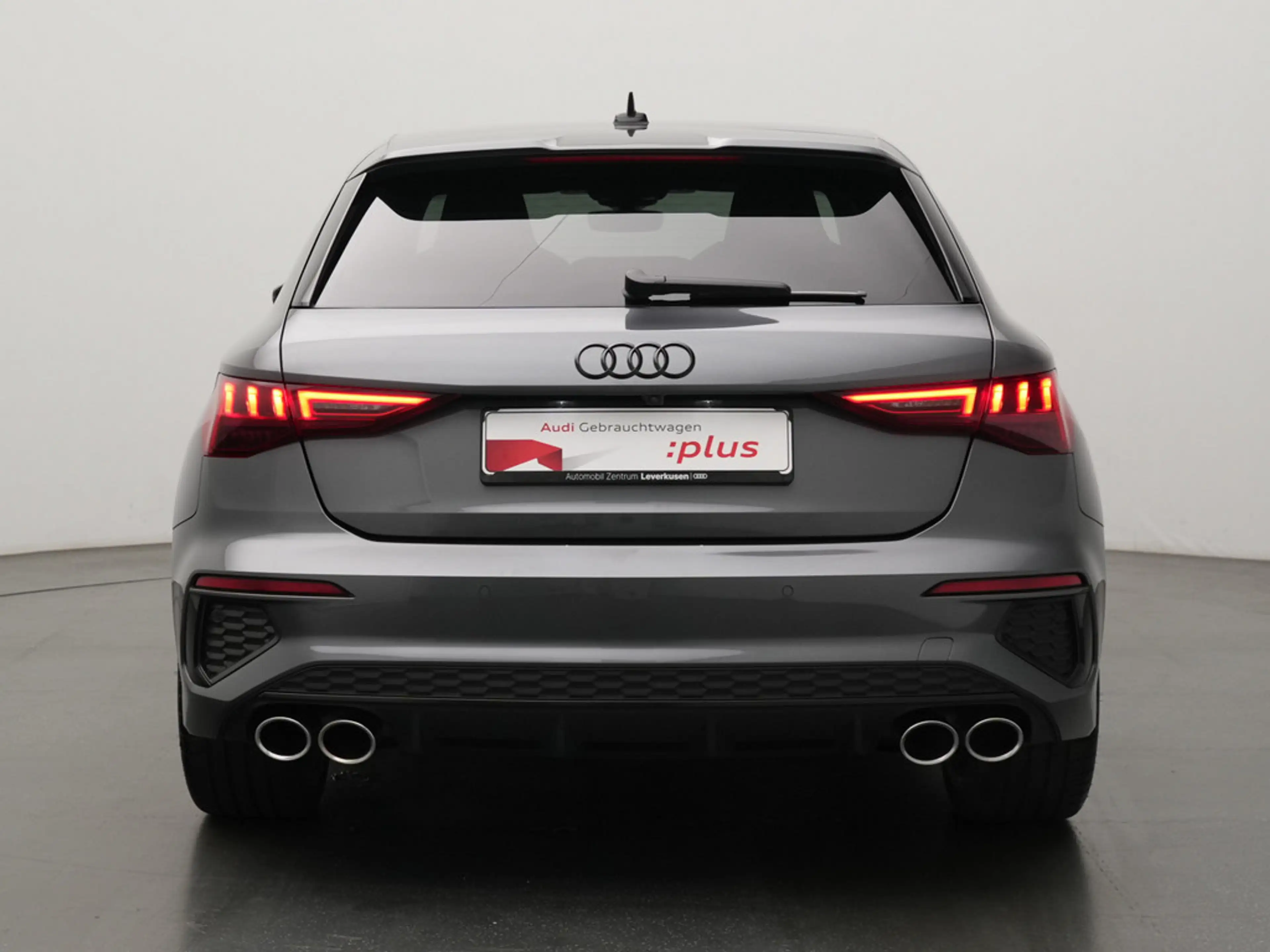 Audi S3 Sportback quattro ACC PANO B&O MATRIX PDC — photo 4