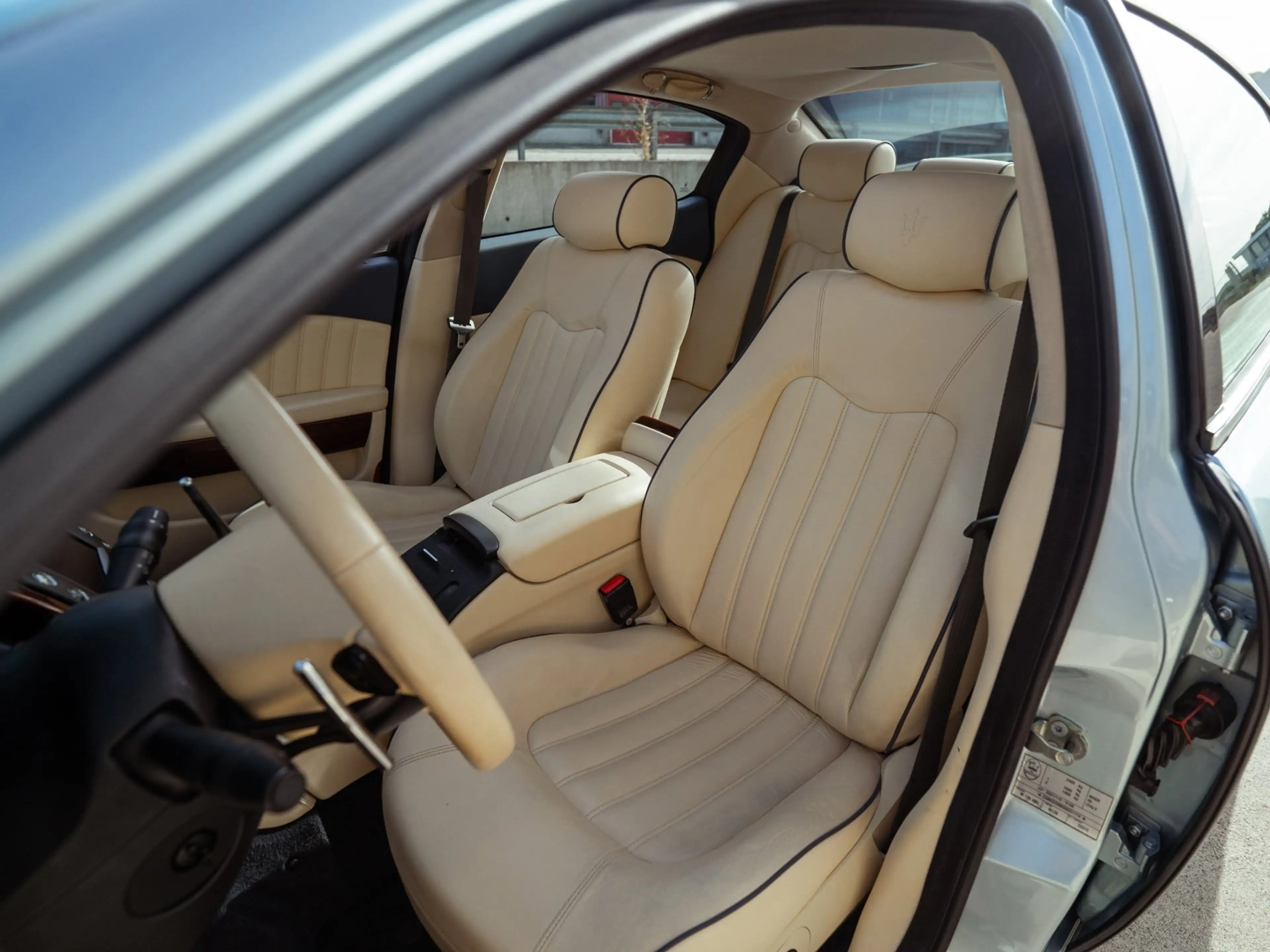 Maserati Quattroporte 4.2 V8 400PK (2005) | 41.124 km | NL-auto | Azzurr — photo 3