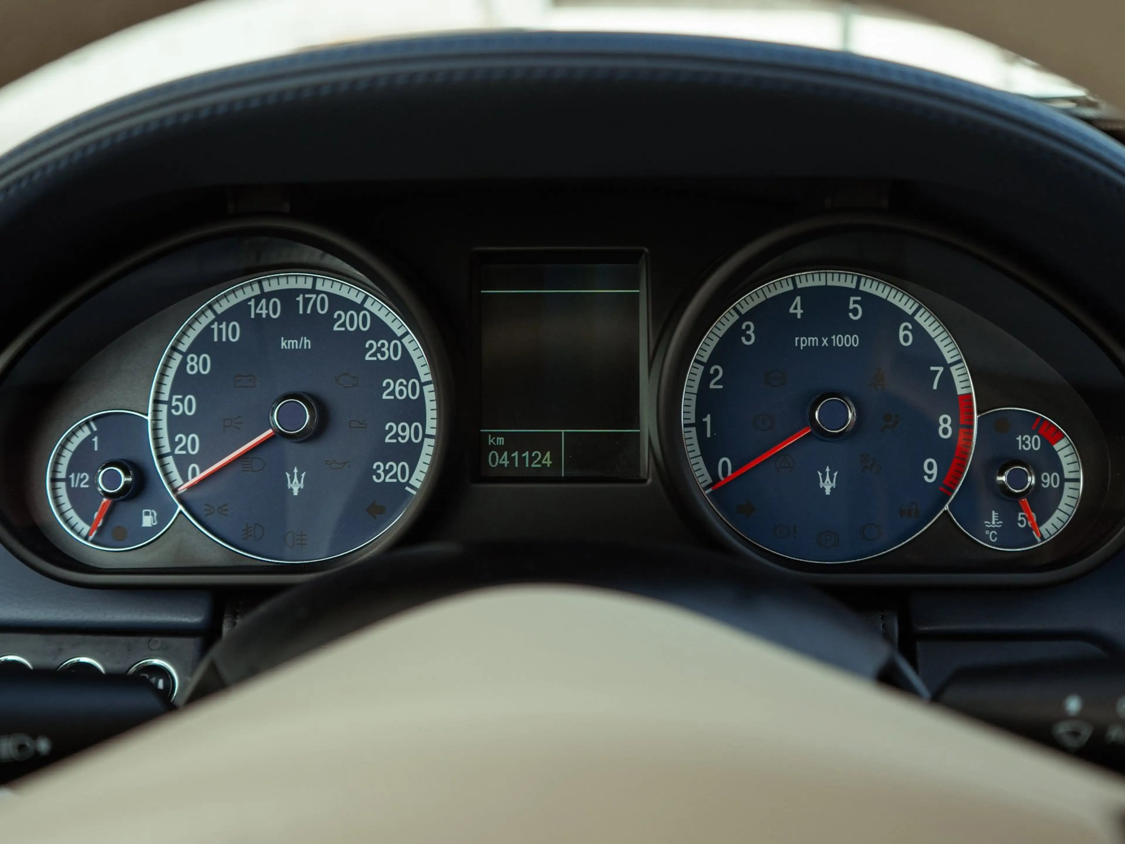 Maserati Quattroporte 4.2 V8 400PK (2005) | 41.124 km | NL-auto | Azzurr — photo 9