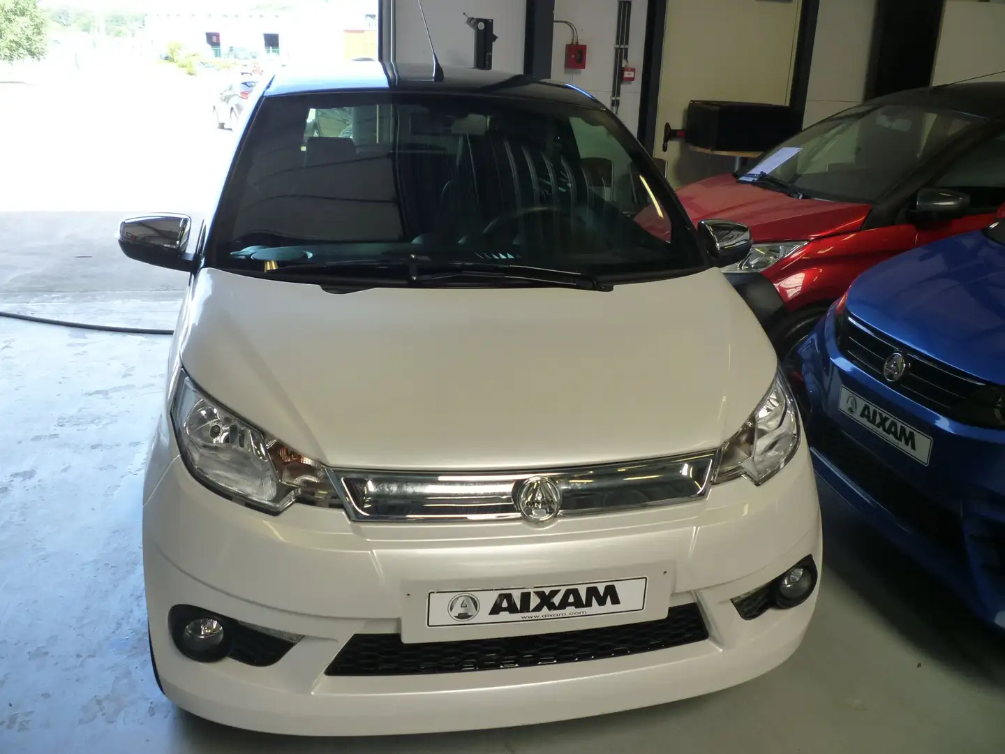 Aixam Coupe SEULEMENT 11000KM!!!!! Blanc - 1